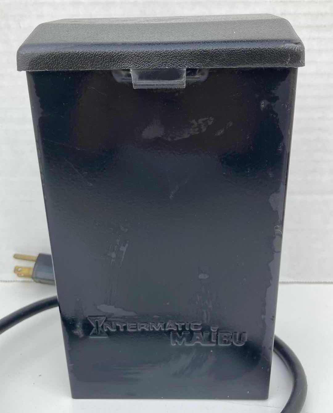 Photo 1 of INTERMATIC MALIBU ML0121T LOW VOLTAGE LANDSCAPE LIGHTING TRANSFORMER
