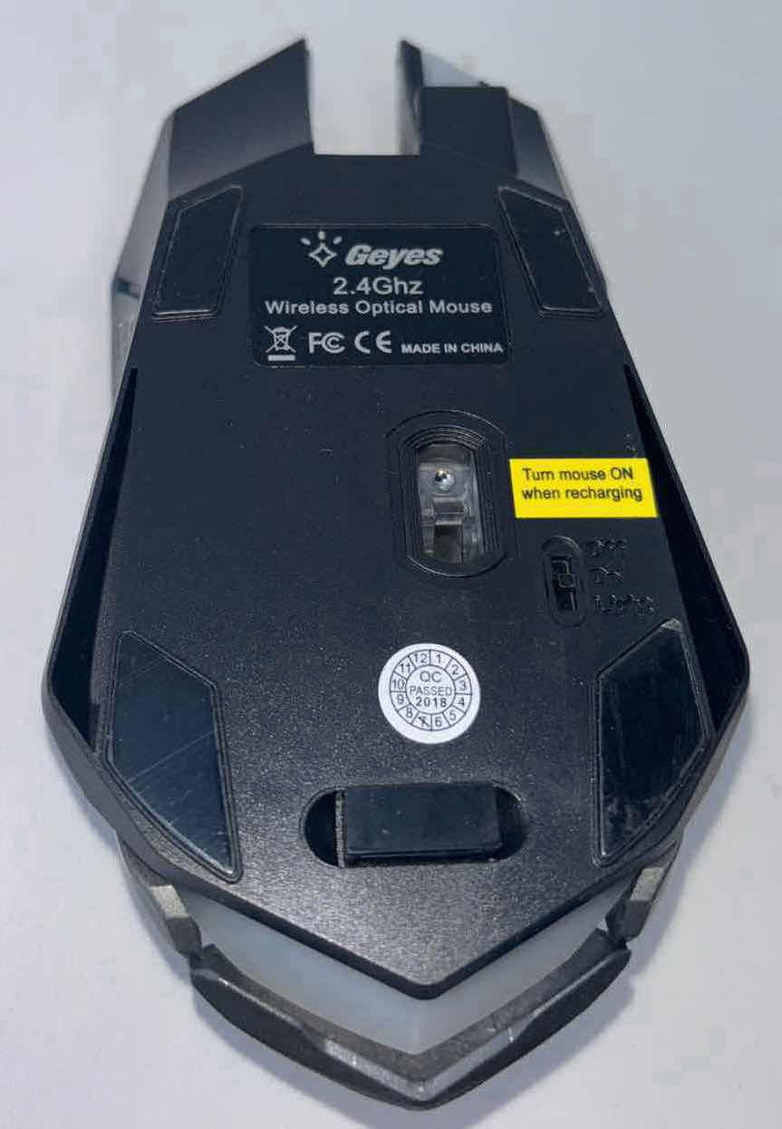 Photo 1 of NEW VEGCOO RECHARGEABLE WIRELESS MOUSE