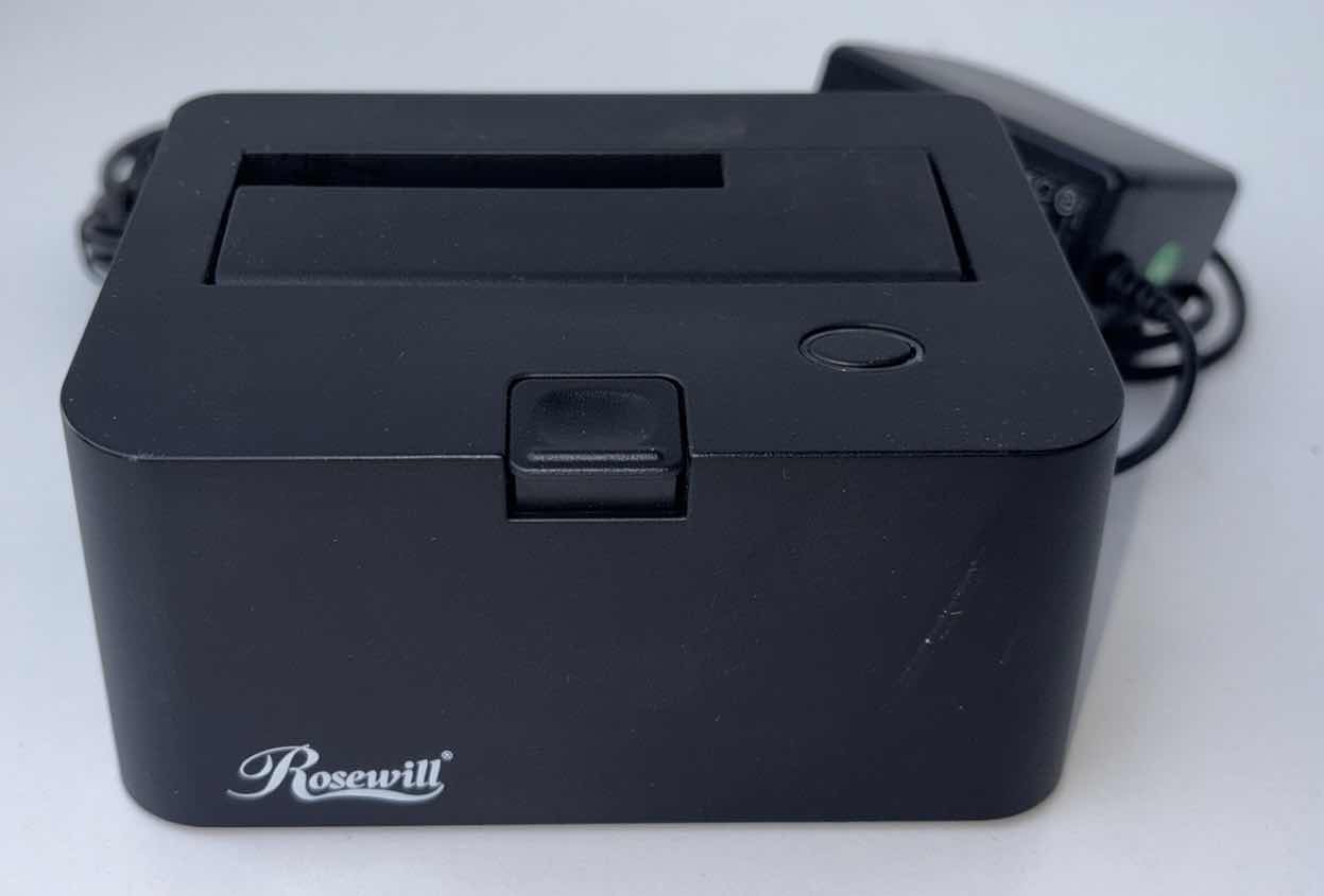 Photo 1 of ROSEWILL 2.5” & 3.5” SATA TO USB2.0 HARD DRIVE DOCKING (RX-DU100)