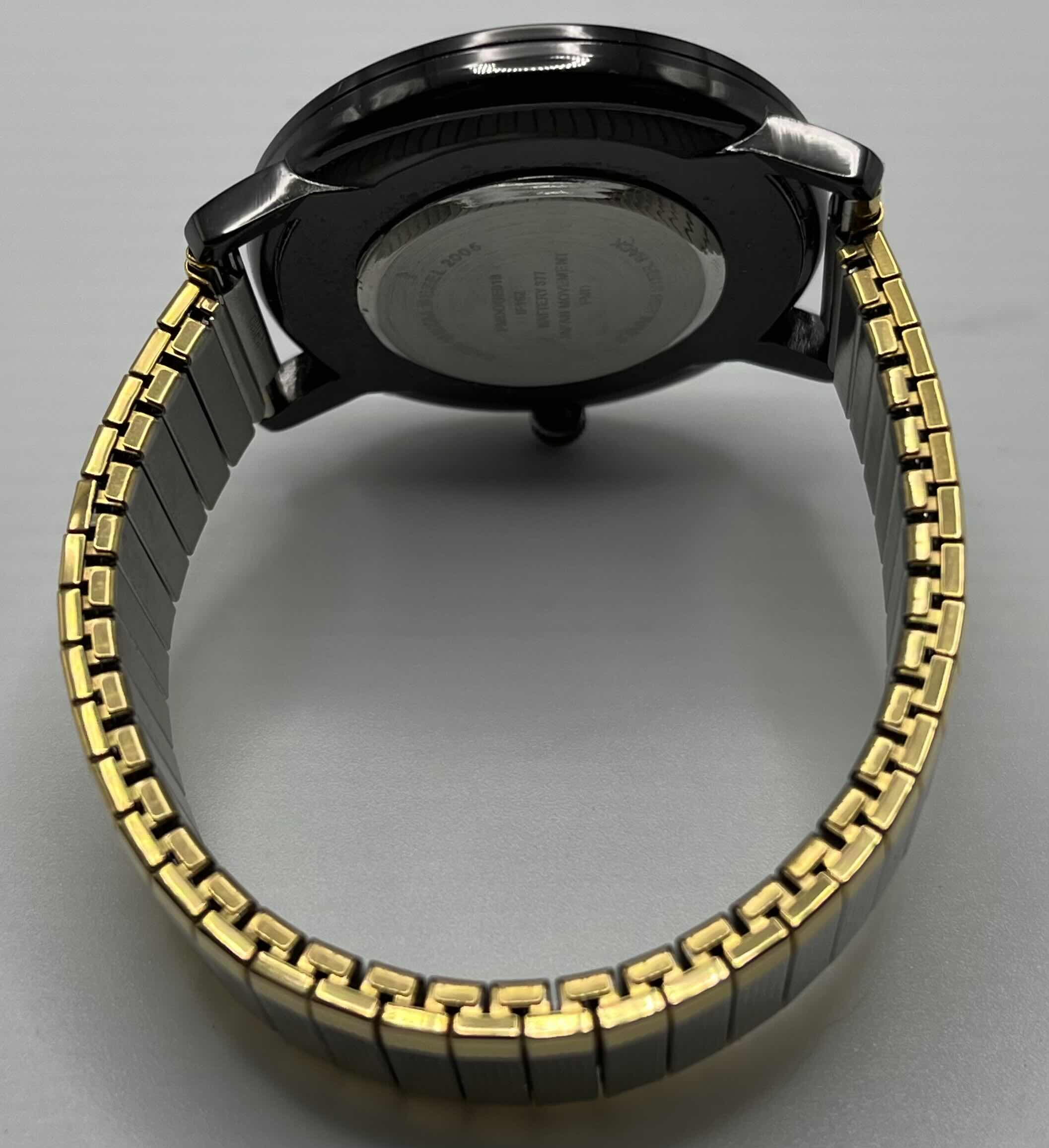 Photo 1 of GEORGE GUNMETAL CASE BLUE DIAL W SILVER & GOLD FINISH STAINLESS STEEL ELASTIC BAND MENS WATCH SIZE S-M MODEL FMDOGE019