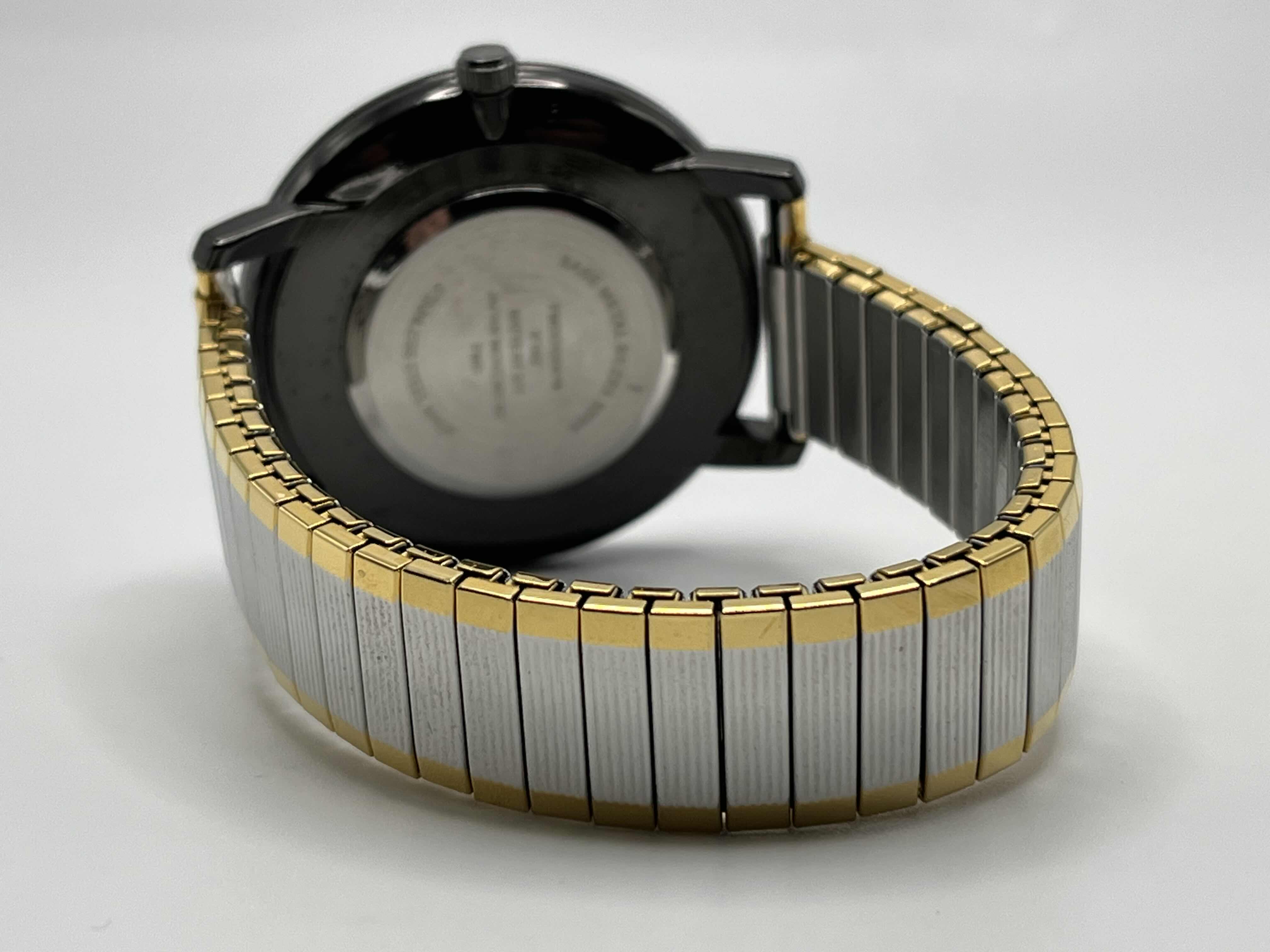 Photo 1 of GEORGE GUNMETAL CASE BLUE DIAL W SILVER & GOLD FINISH STAINLESS STEEL ELASTIC BAND MENS WATCH SIZE S-M MODEL FMDOGE019