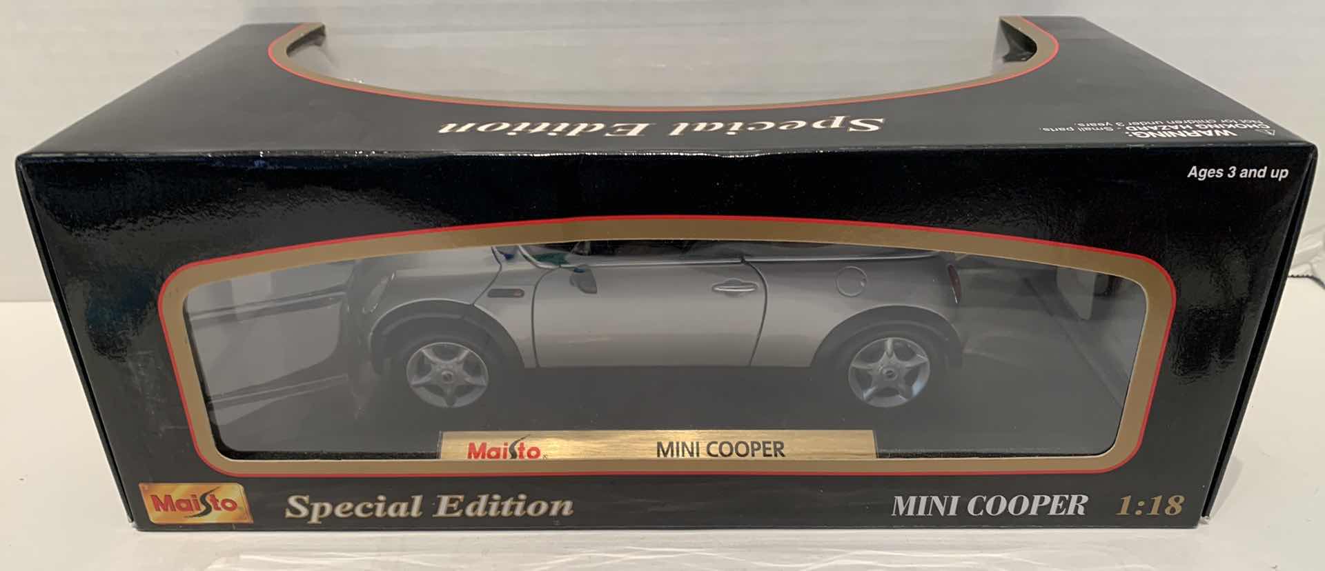 Photo 1 of REPLICA MAISTO SPECIAL EDITION MINI COOPER SCALE: 1/18