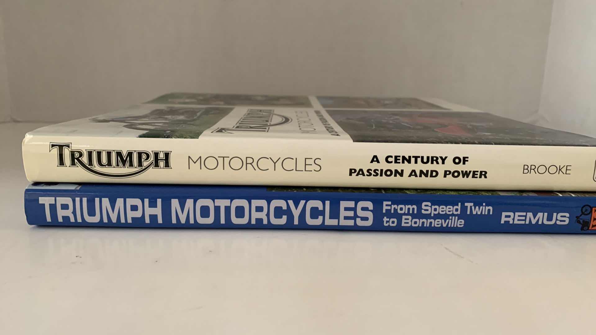Photo 1 of 2 TRIUMPHE MOTORCYCLE BOOKS