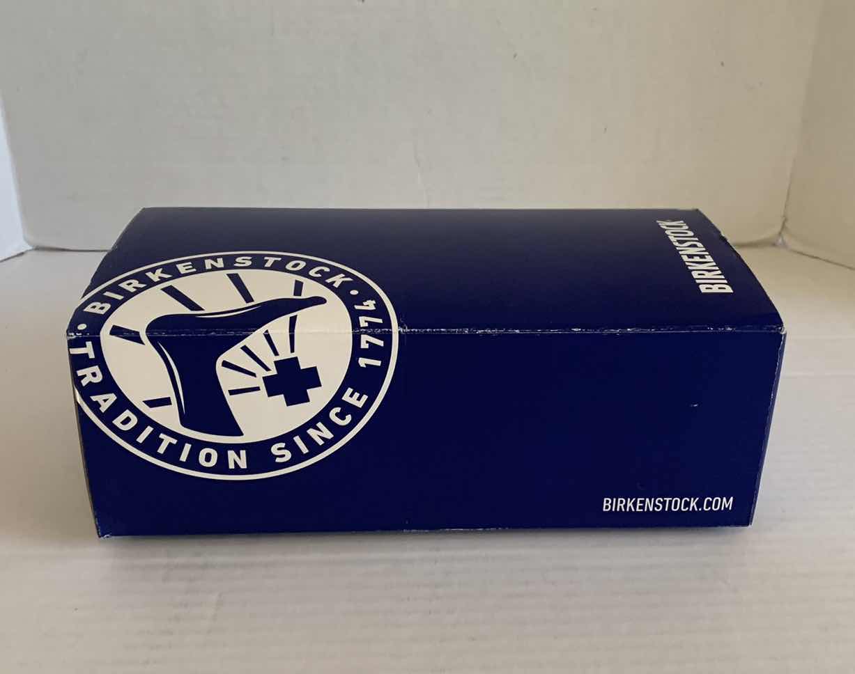 Photo 1 of BIRKENSTOCK ARIZONA ESSENTIALS KHAKI SIZE 42