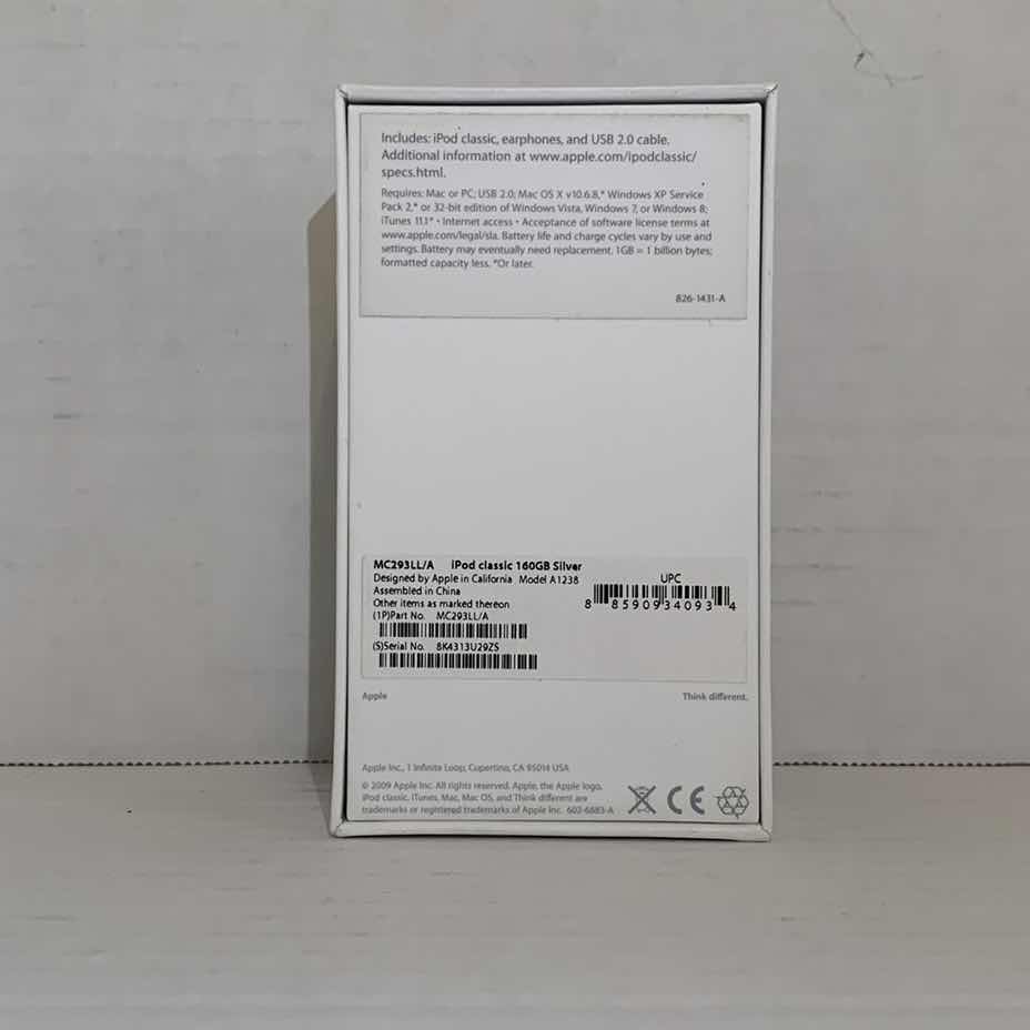 Photo 1 of SILVER APPLE IPOD CLASSIC 160GB
