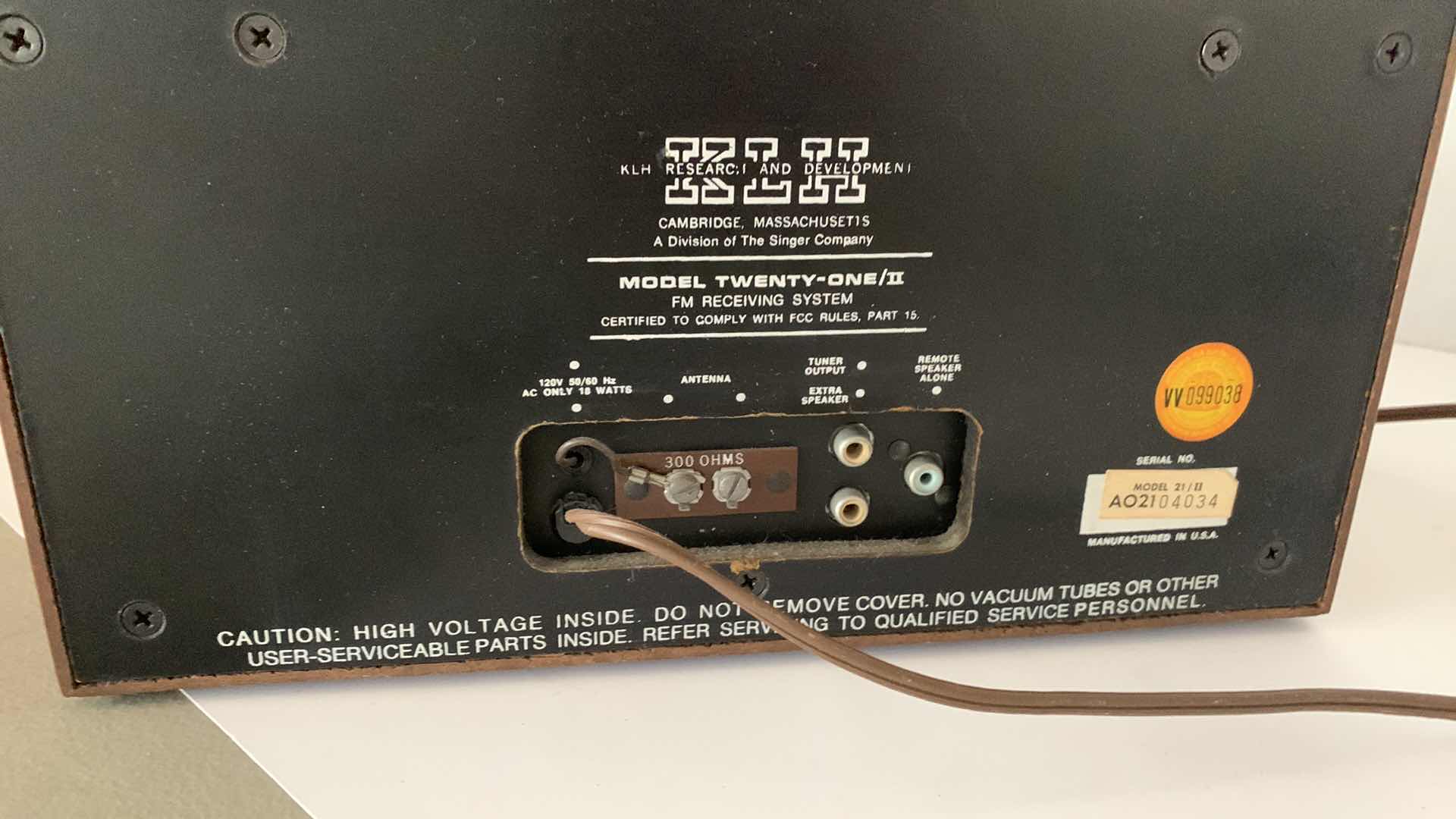 Photo 1 of KLH FM RECEIVING SYSTEM MODEL TWENTY-ONE/II