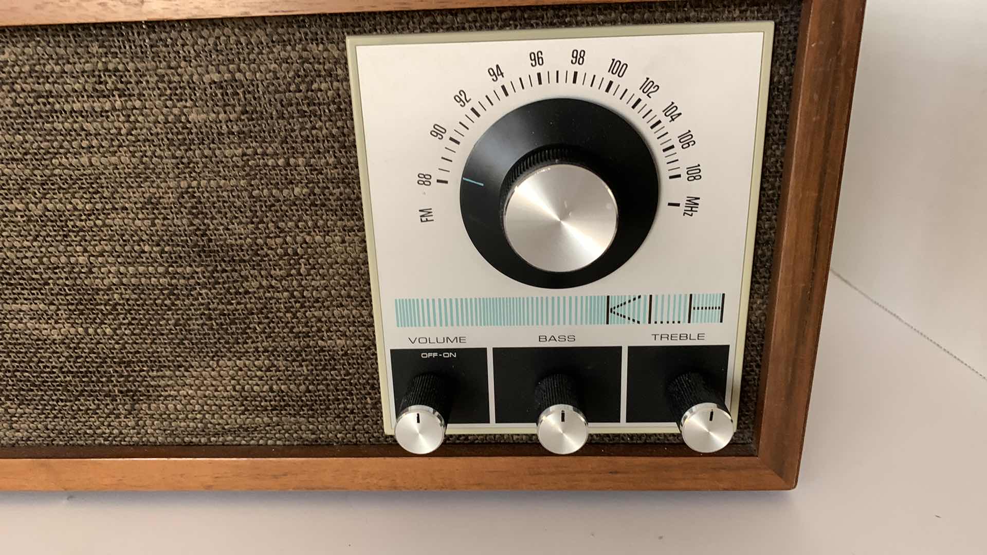 Photo 1 of KLH FM RECEIVING SYSTEM MODEL TWENTY-ONE/II