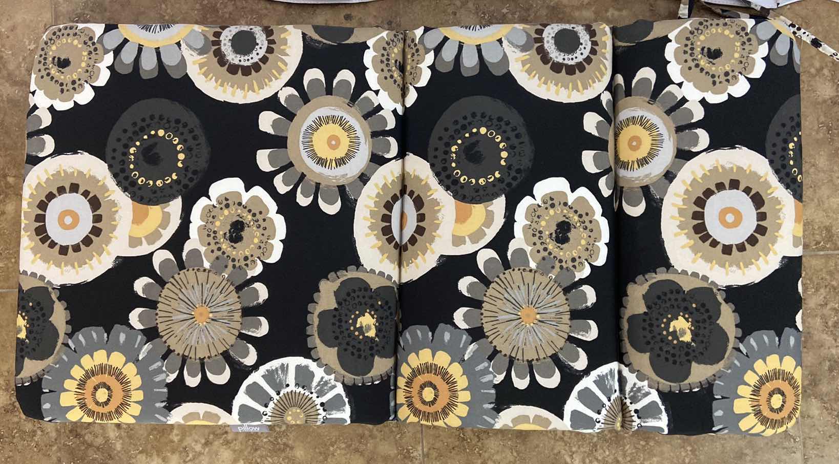 Photo 1 of PATIO CHASE SEAT CUSHION 38.5” X 20.5” POLYESTER MATERIAL