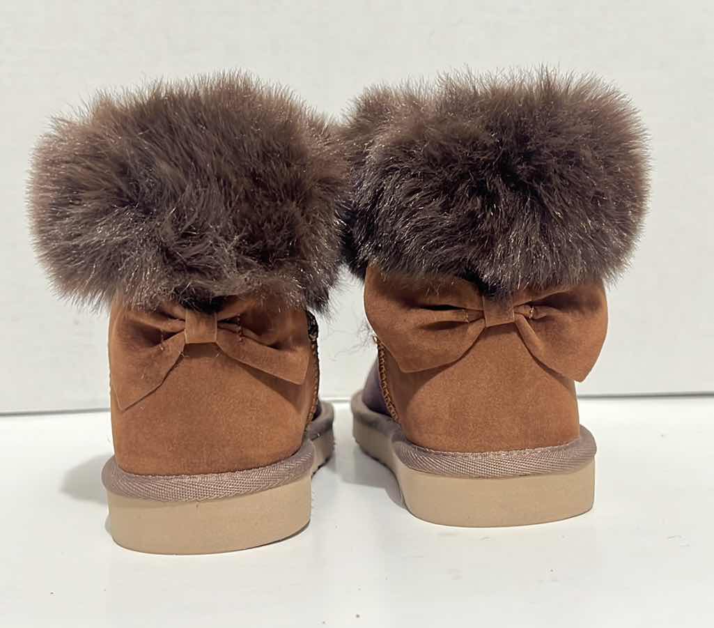 Photo 1 of GIRLS ANKLE WINTER SNOW BOOTS FAUX FUR LINED GLITTER BOWTIE, SIZE 13