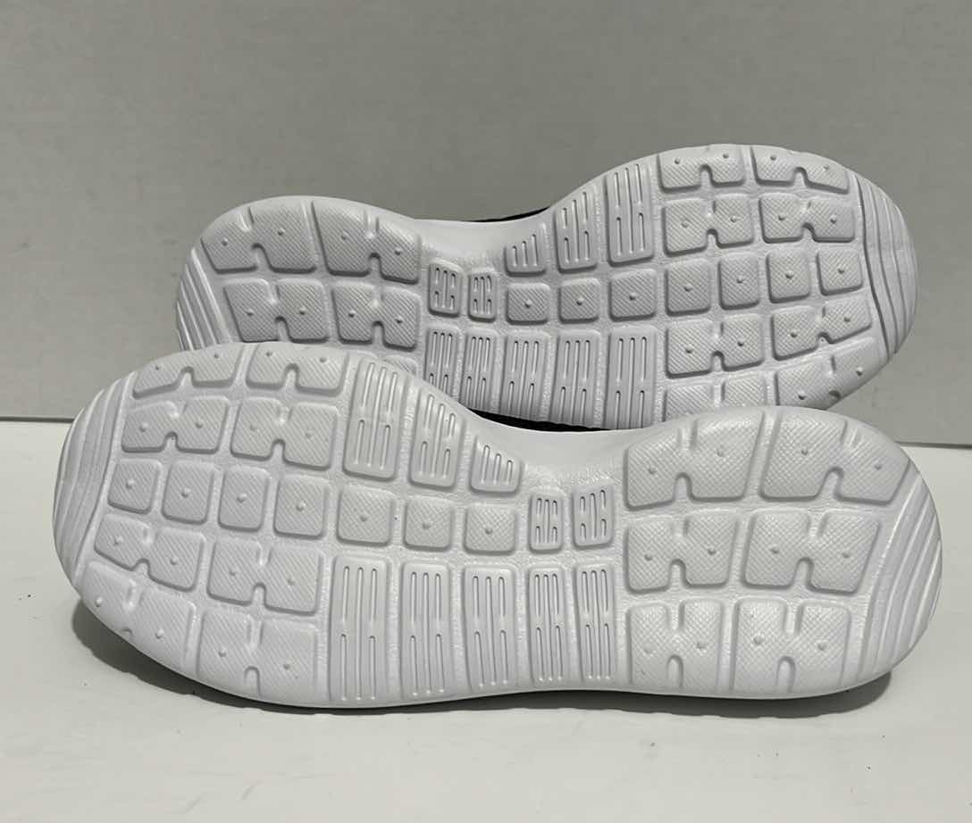 Photo 4 of BLACK SHOE SIZE 2