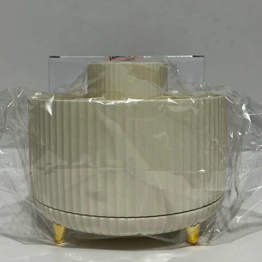 Photo 1 of DASITON MAKEUP BRUSH HOLDER  360° ROTATING ORGANIZER 5 SLOT