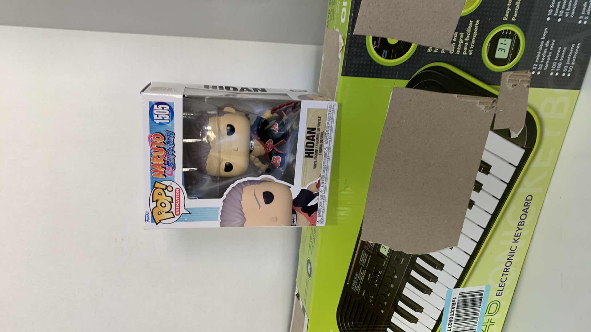 Photo 1 of ELECTRIC PIANO, FUNKO POP, AND A STEM BUILDING KIT