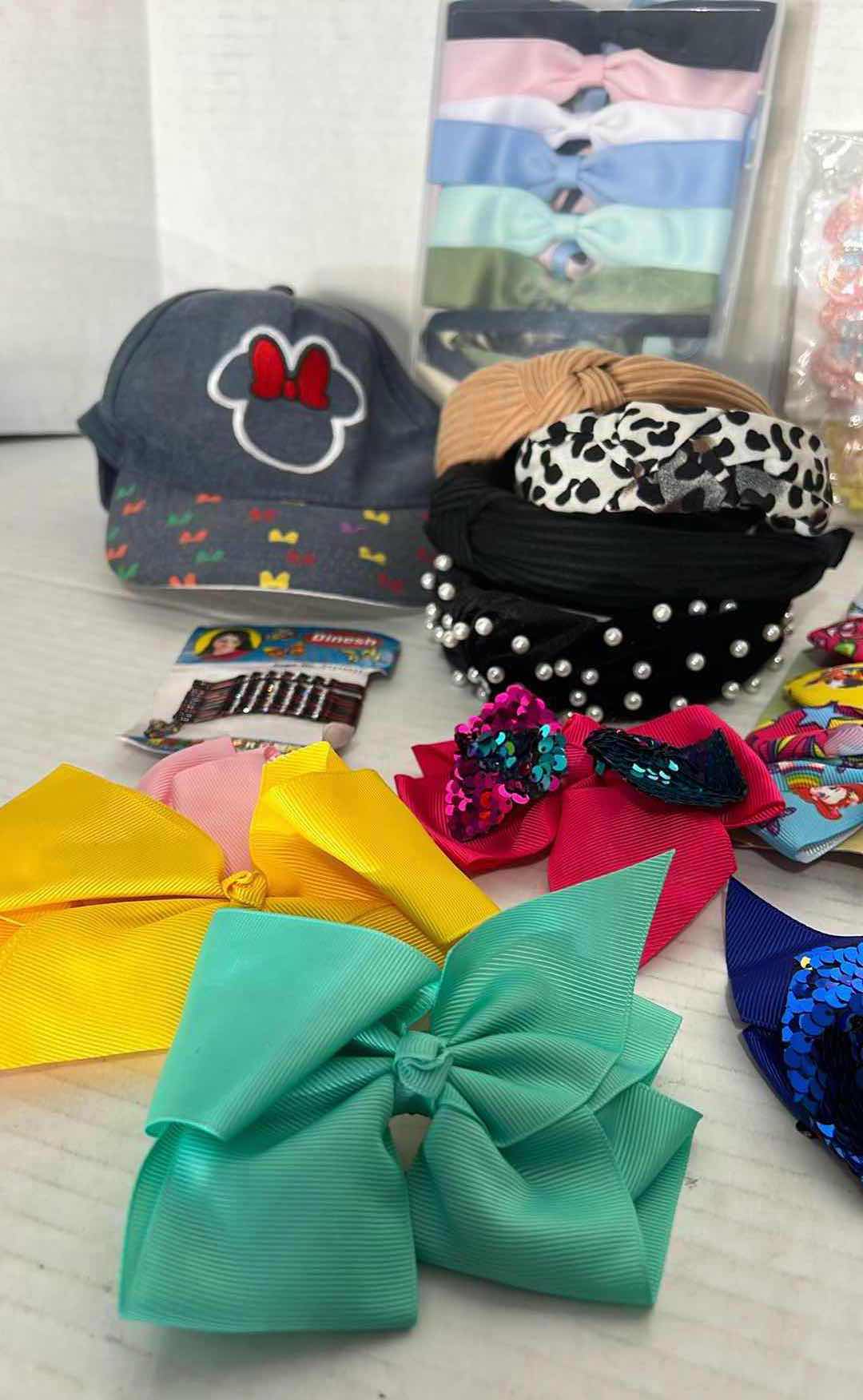 Photo 1 of HAIR ACCESSORIES LOT
