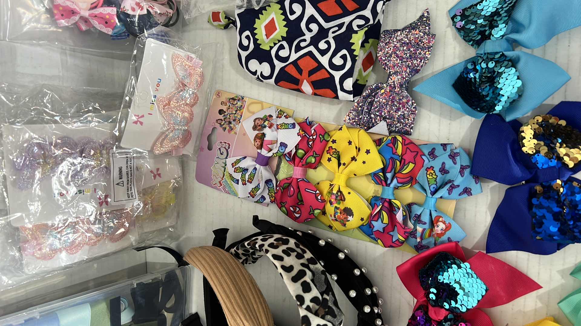 Photo 1 of HAIR ACCESSORIES LOT