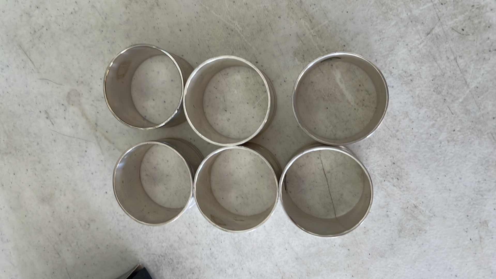 Photo 1 of 6-SILVER PLATED NAPKIN RINGS ONEIDA-DINING ROOM ACCESSORIES.
