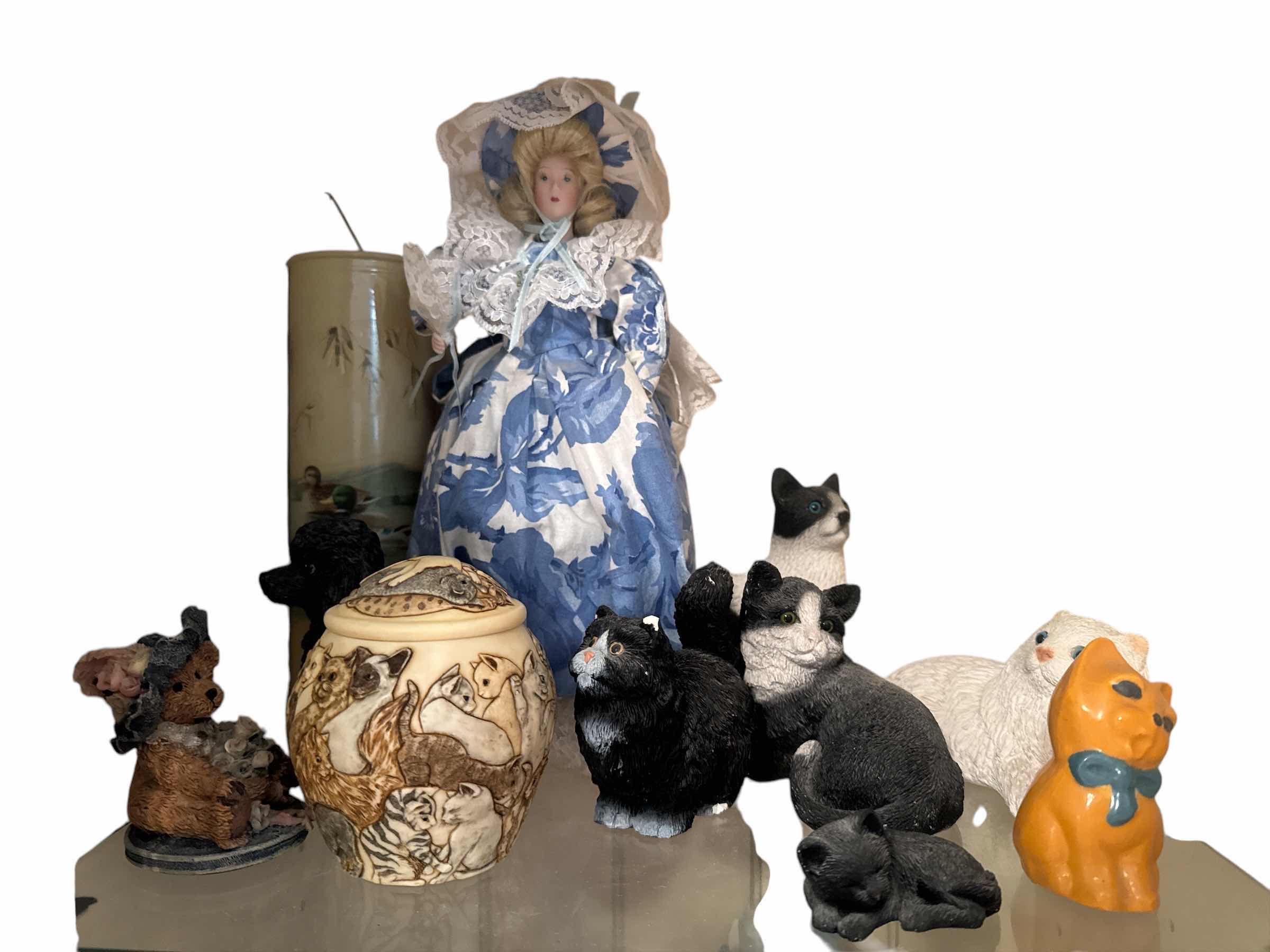 Photo 1 of SHELF OF CATS