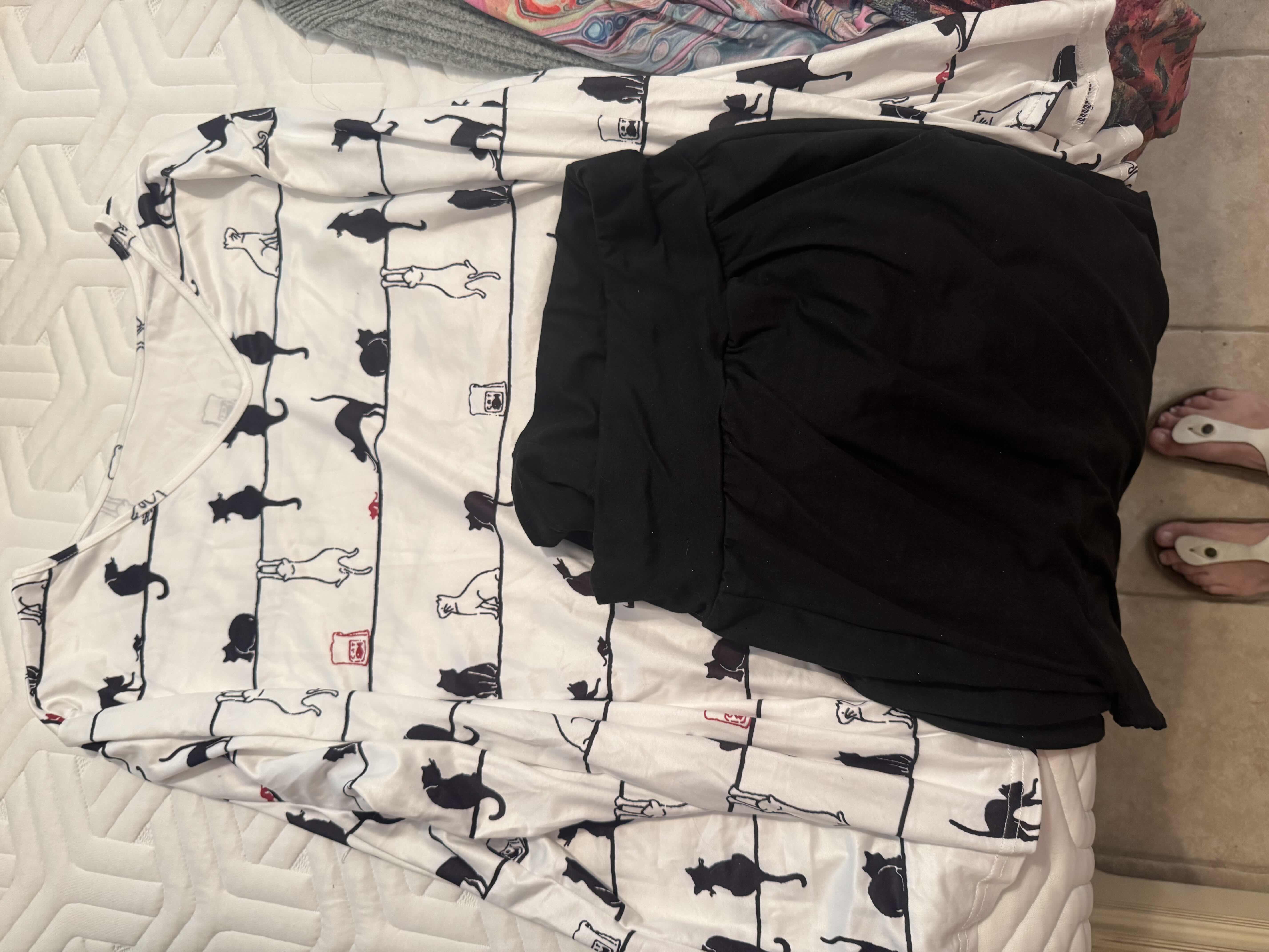 Photo 1 of 2 BAGS OF WOMENS CLOTHES SIZES XL-4XL