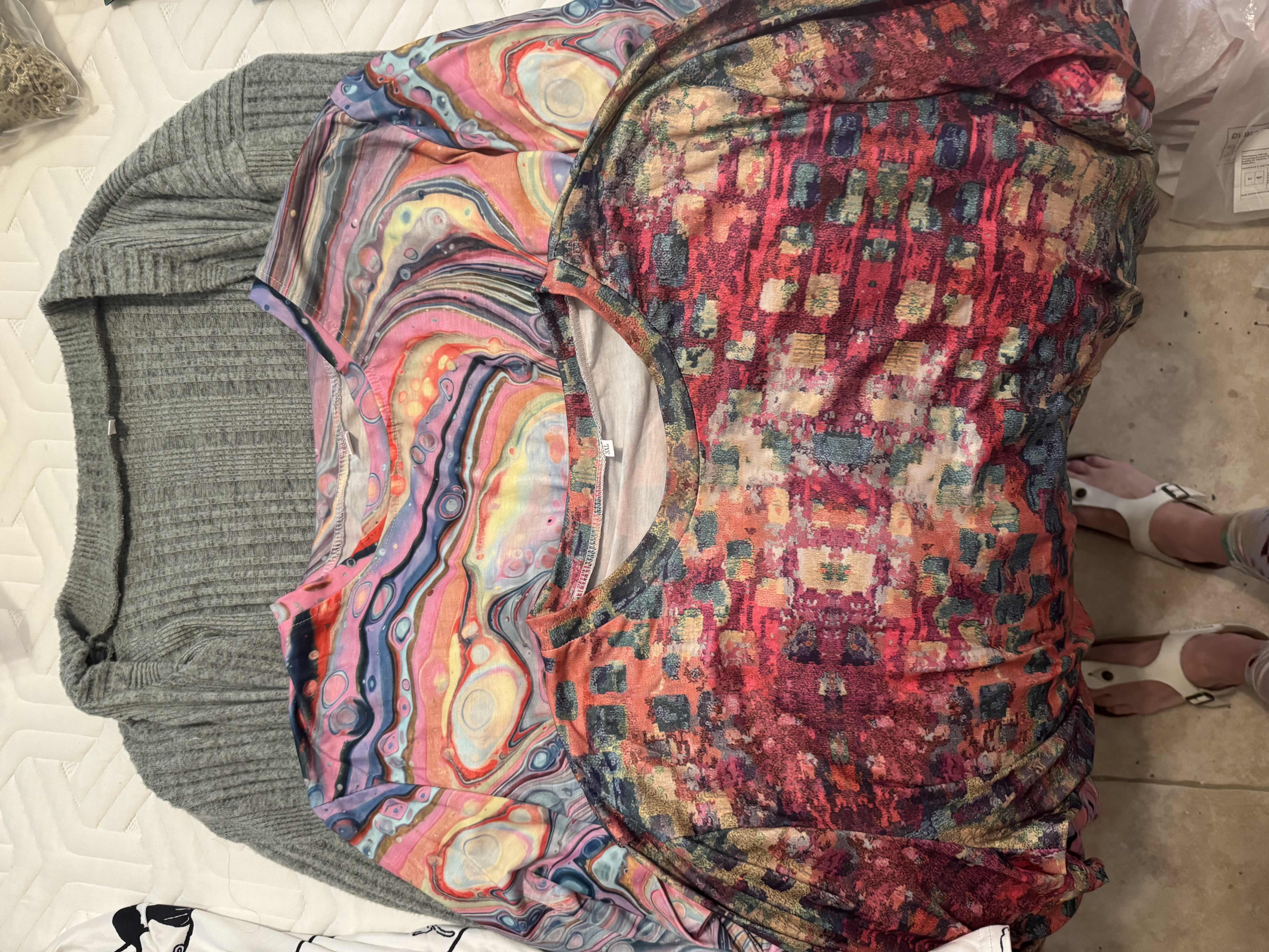 Photo 1 of 2 BAGS OF WOMENS CLOTHES SIZES XL-4XL