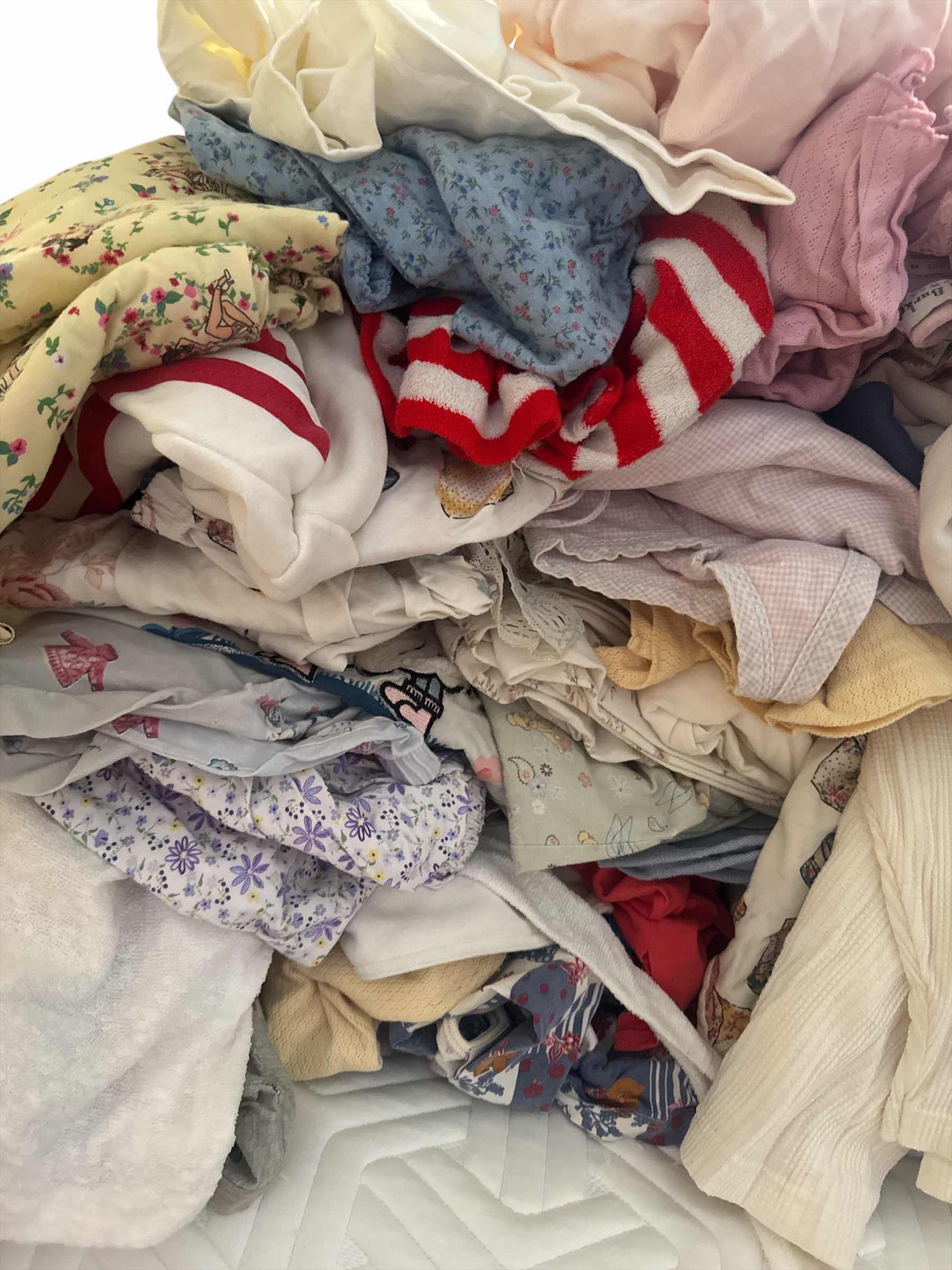 Photo 2 of 5 BAGS OF WOMENS SIZE 2XL-4XL LOUNGE WEAR AND NIGHT CLOTHES