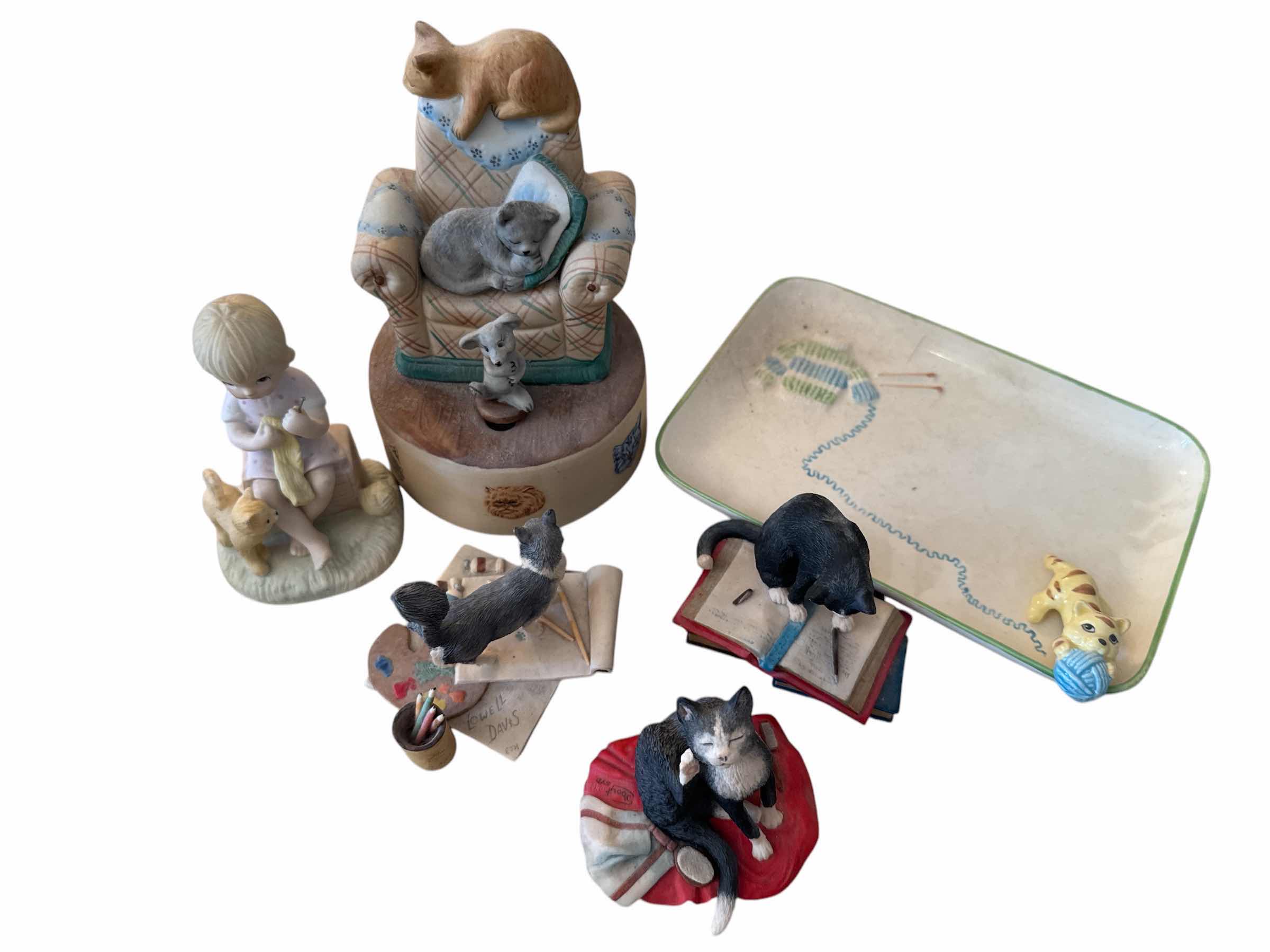 Photo 1 of 6 CAT PORCELAIN ITEMS