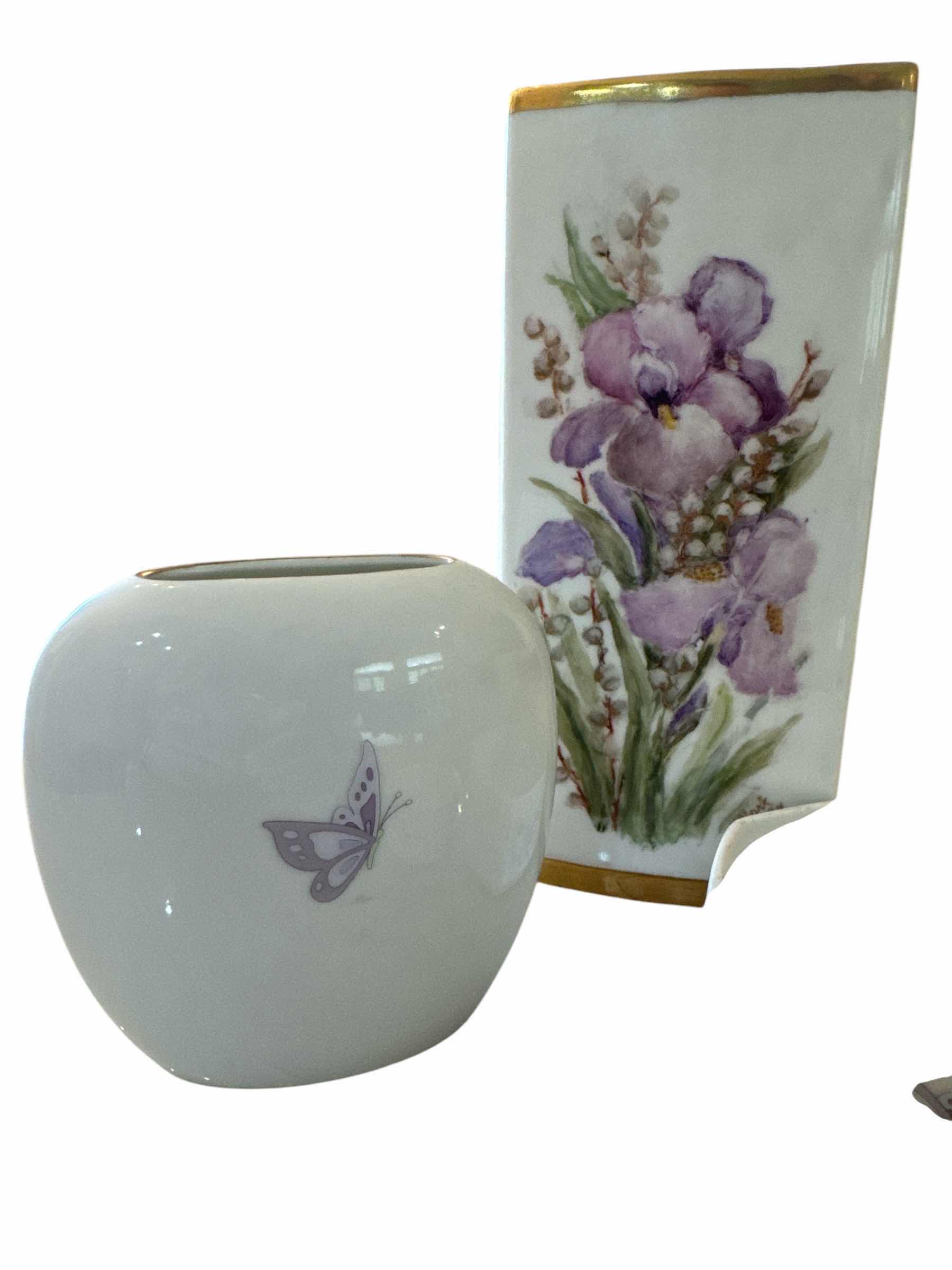 Photo 3 of 3 PIECES OF PORCELAIN HOME DECOR