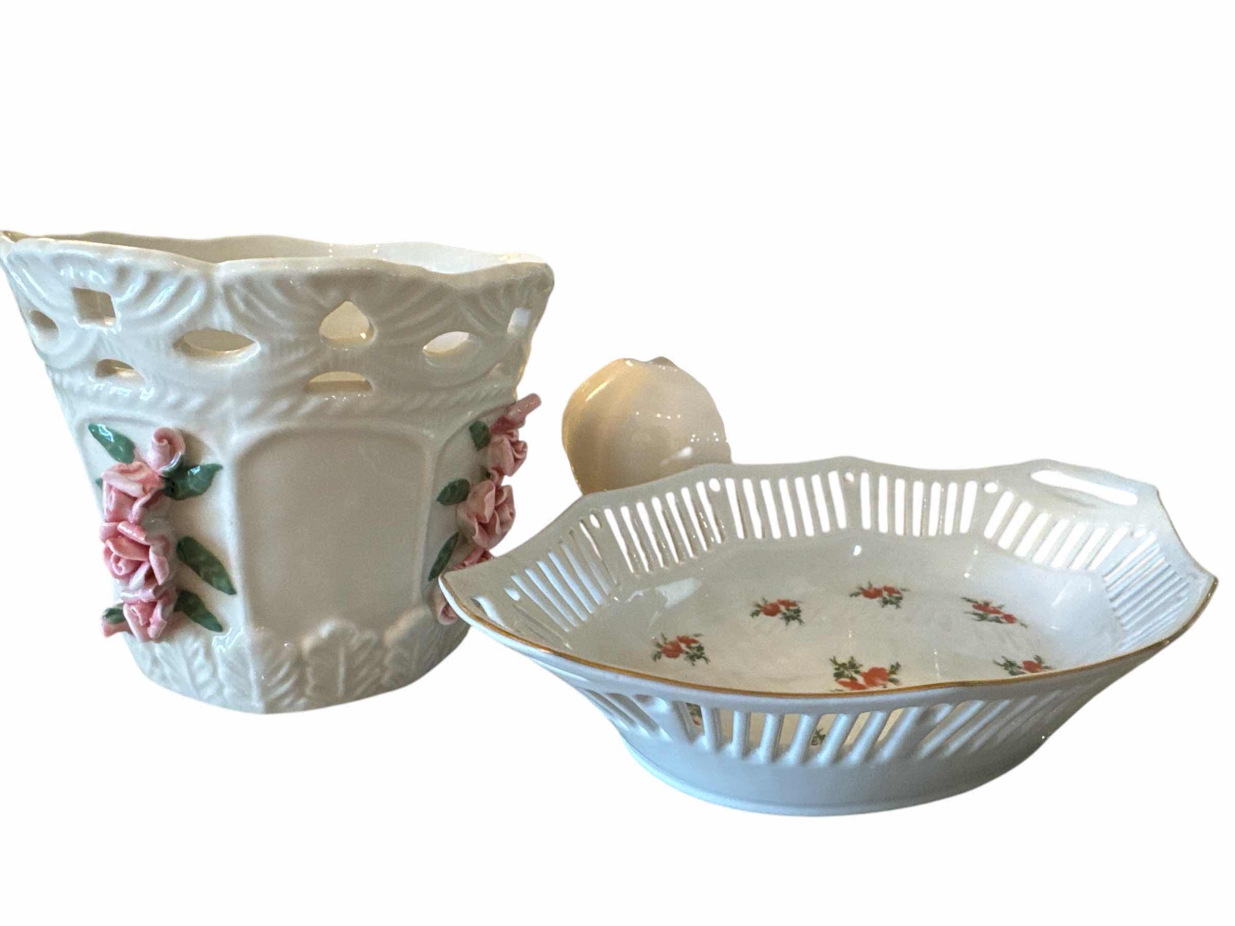 Photo 1 of 4 PORCELAIN HOME DECOR ITEMS