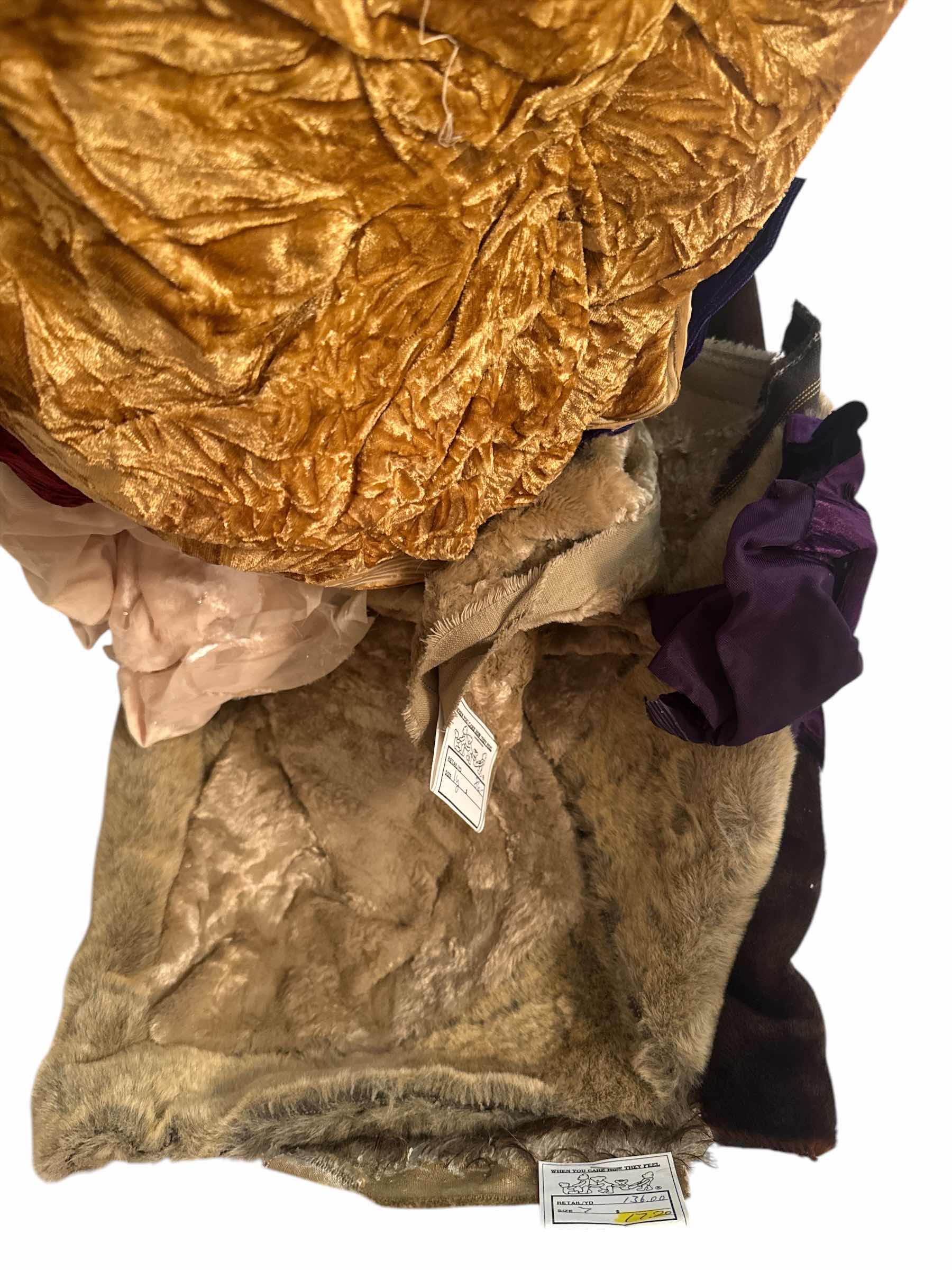 Photo 1 of 58 QT TOTE OF FABRIC