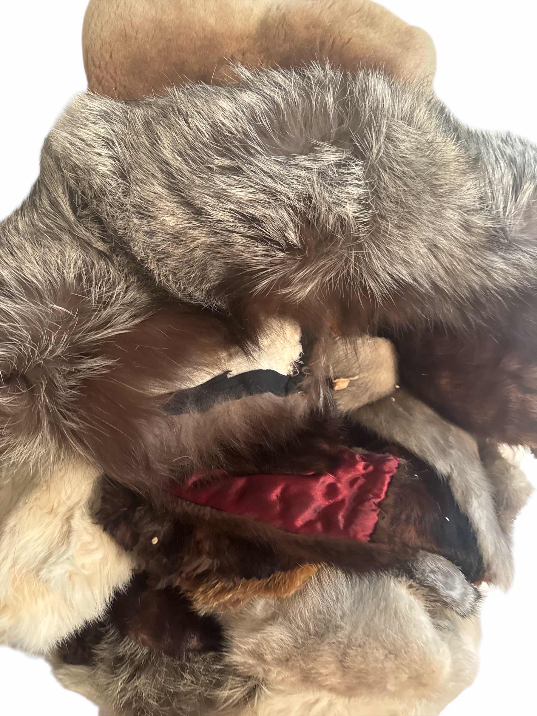 Photo 1 of 60 QT TOTE OF FUR FABRIC