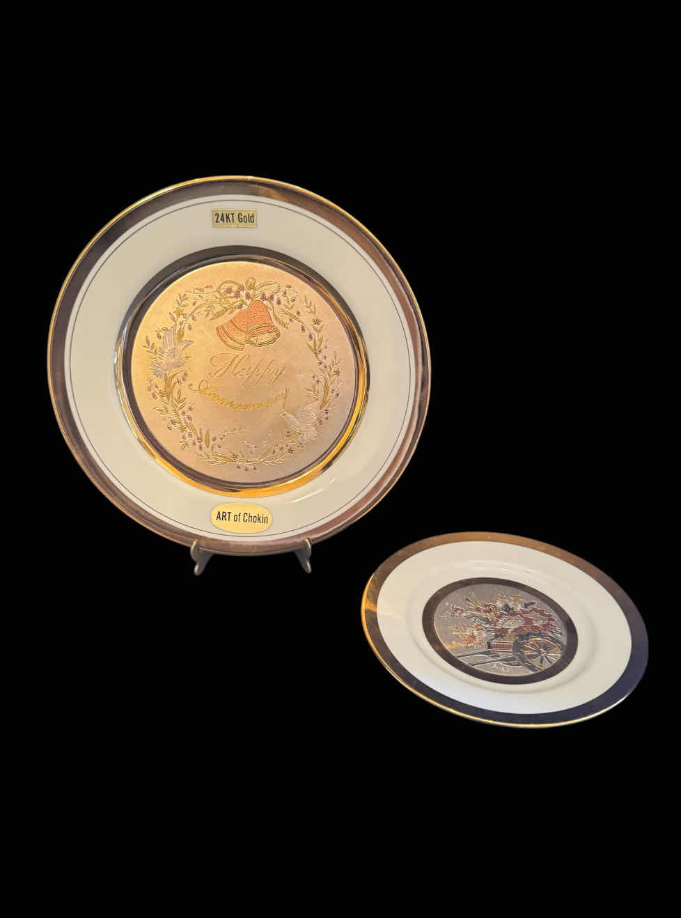 Photo 1 of 2- ART IF CHOKIN, 24KT GOLD PLATED OVER PORCELAIN PLATE. 
D9”
D6.25”