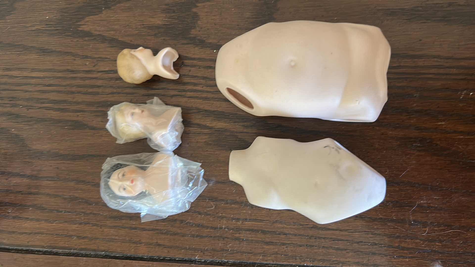 Photo 3 of BOX OF MOLDS