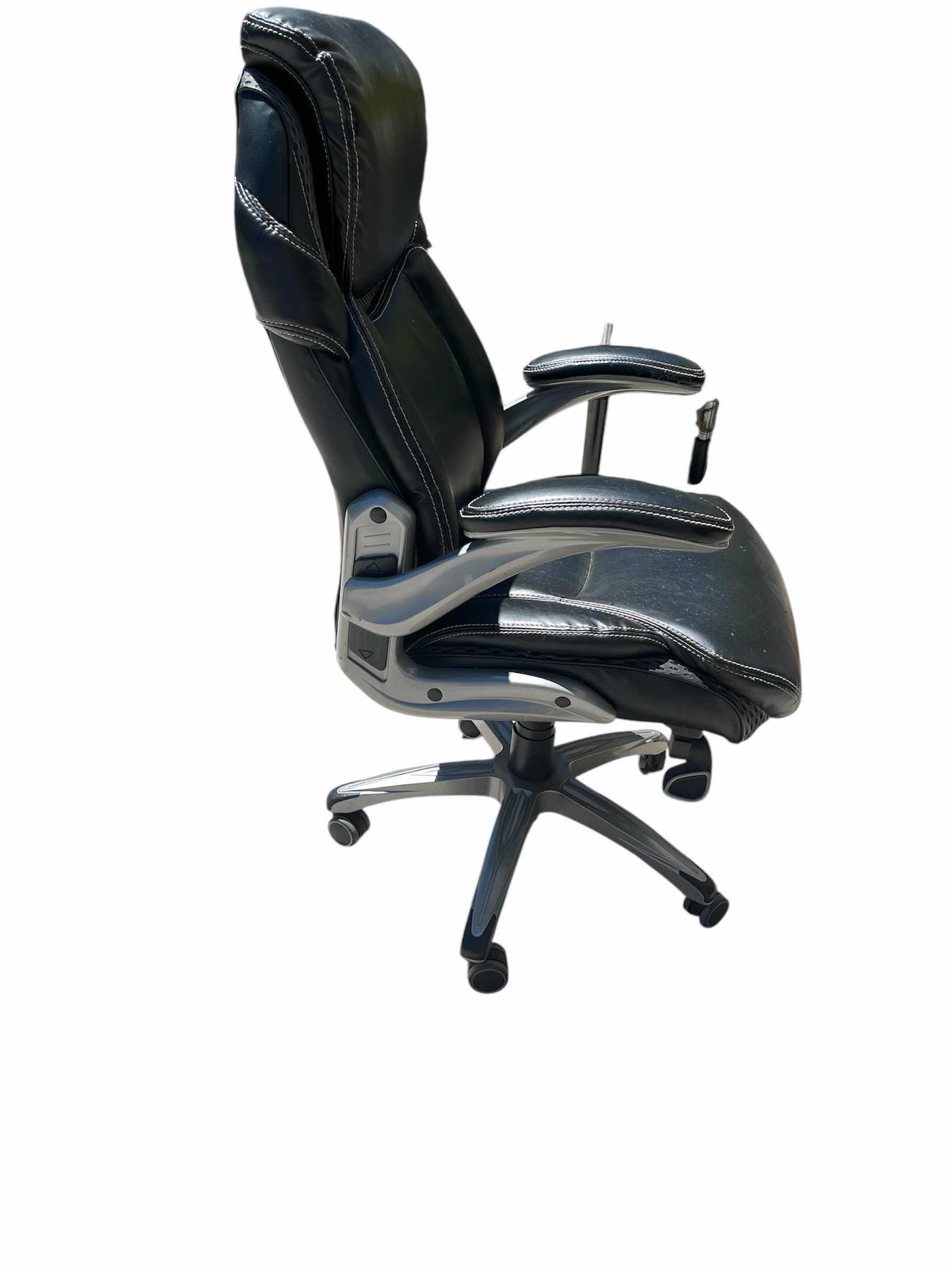 Photo 1 of HOME OFFICE CHAIR