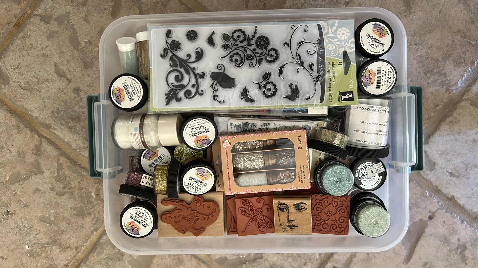 Photo 1 of 4- PLASTIC CONTAINERS ASSORTED YARN