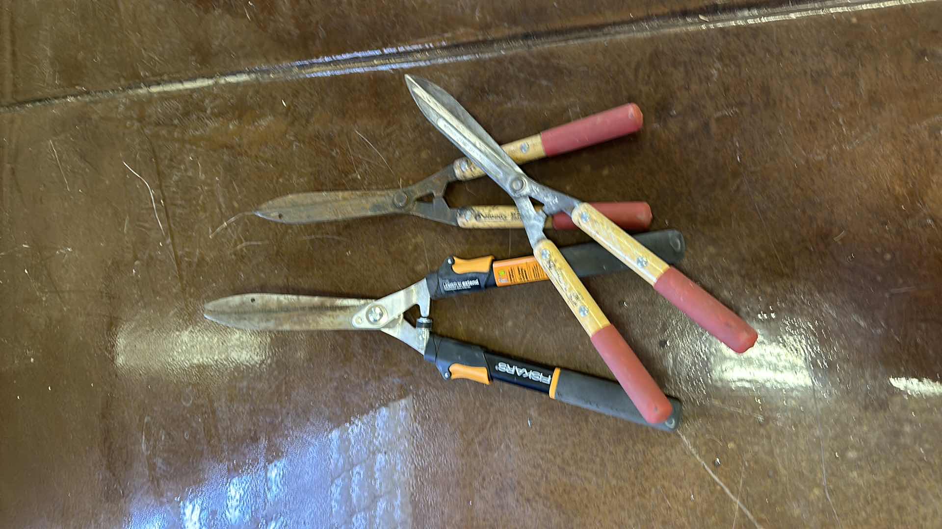 Photo 1 of BRANCH TRIMMER AND PRUNING SHEARS