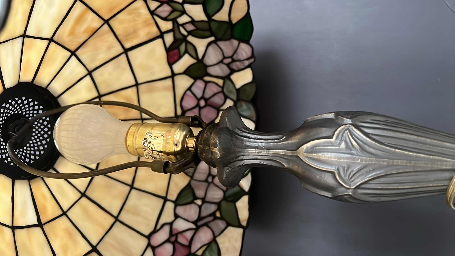 Photo 1 of TIFFANY DESIGN METAL BASE LAMP W HARD RESIN FLORAL SHADE H24"