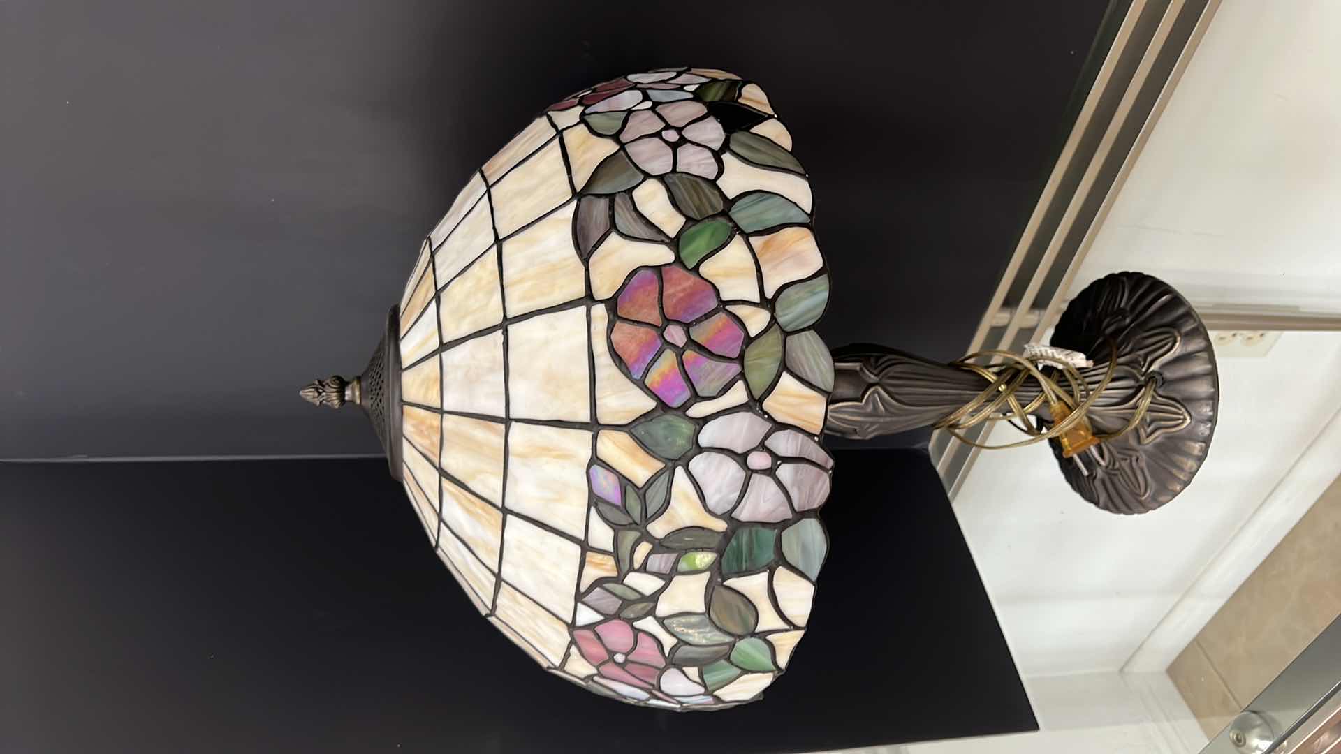 Photo 1 of TIFFANY DESIGN METAL BASE LAMP W HARD RESIN FLORAL SHADE H24"