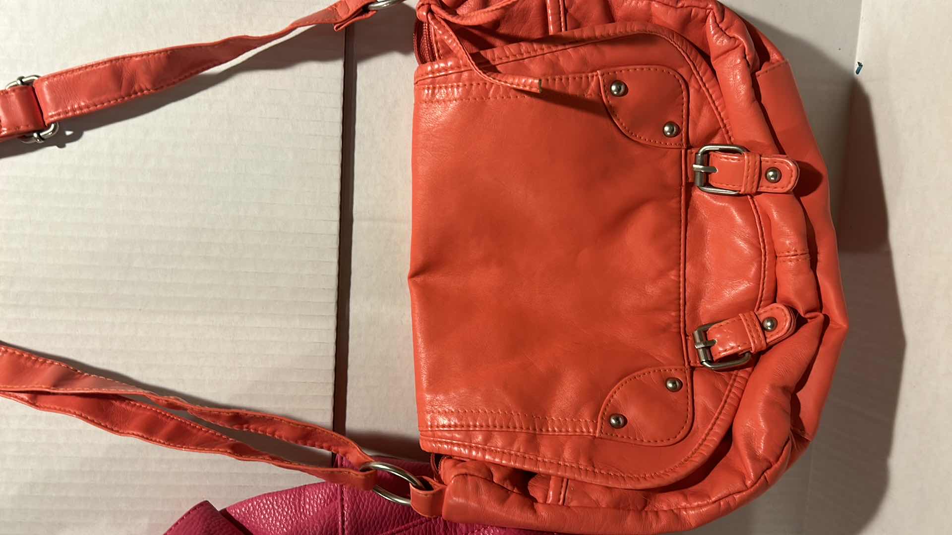 Photo 1 of 5-HANDBAGS & CLUTCHES