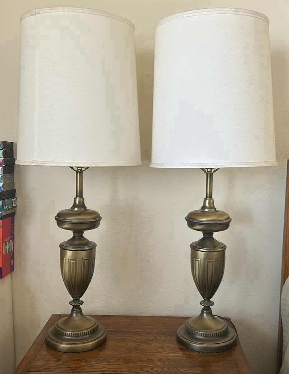 Photo 1 of 2 VINTAGE TABLE LAMPS H3’
