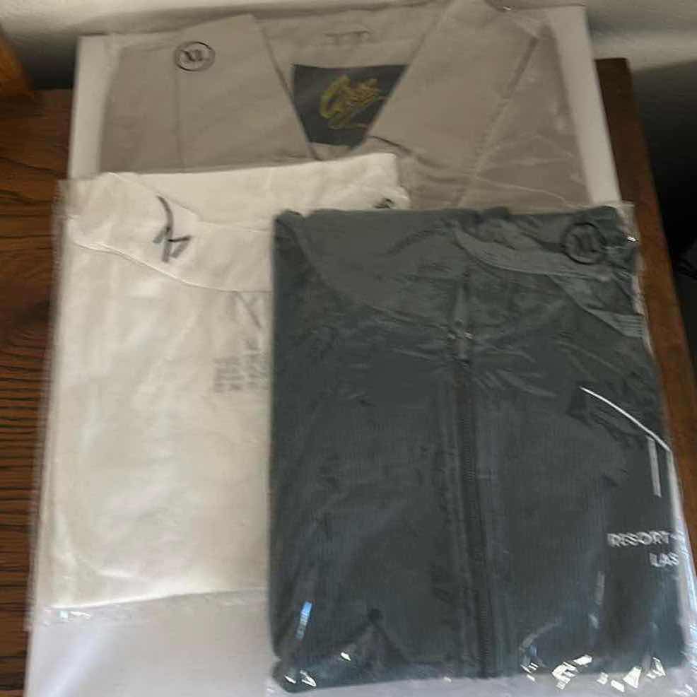 Photo 1 of 3 NEW LAS VEGAS CASINOS MENS CLOTHING SIZE XL