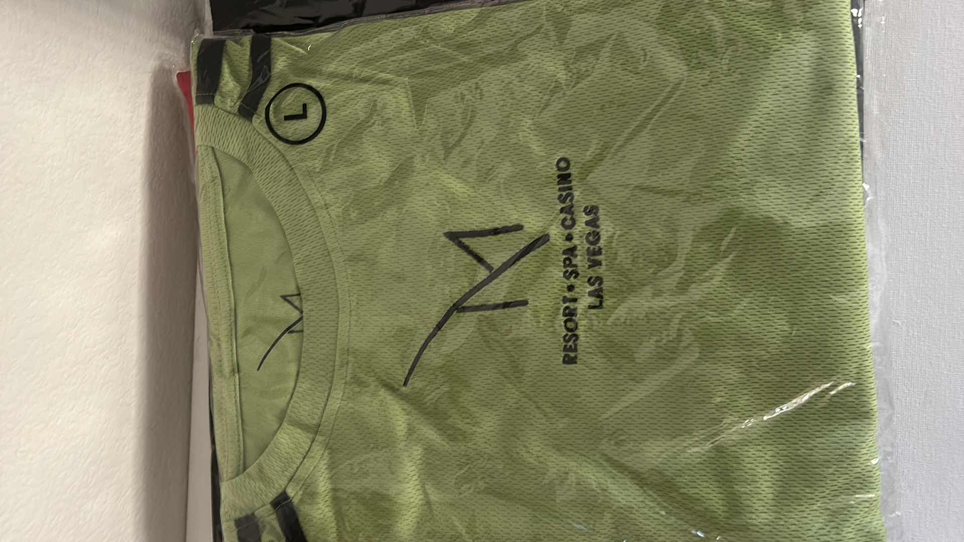 Photo 1 of 5 NEW MENS SIZE LARGE M CASINO SHIRTS