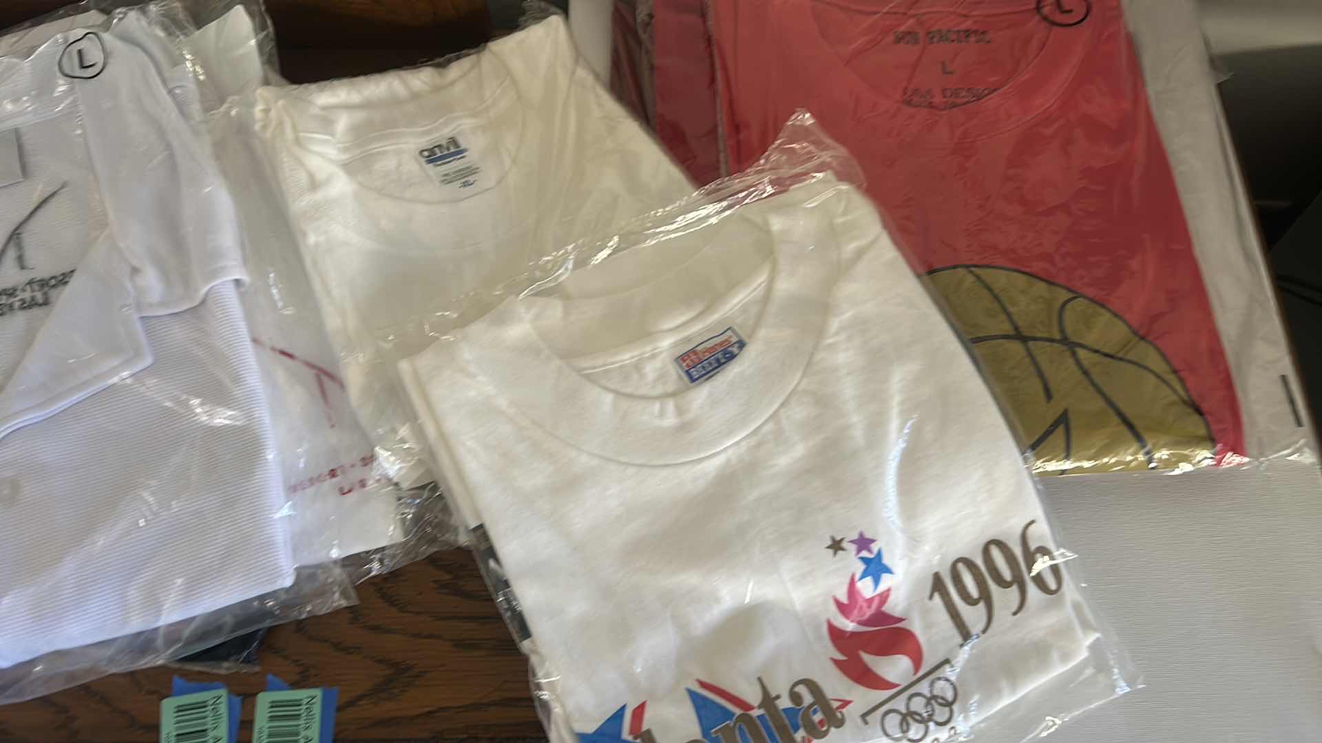 Photo 1 of 10 NEW MENS TEES AND MORE SIZE M / L