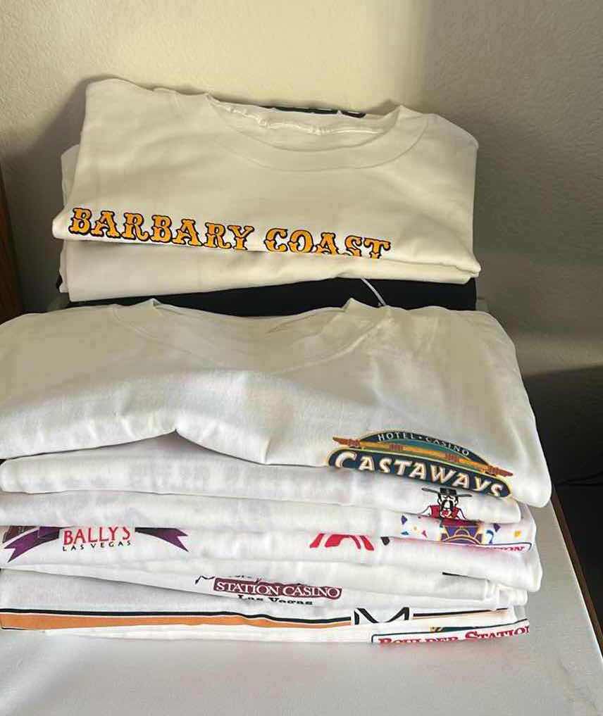 Photo 1 of 20 SIZE L / XL MENS LAS VEGAS CASINO TEE SHIRTS