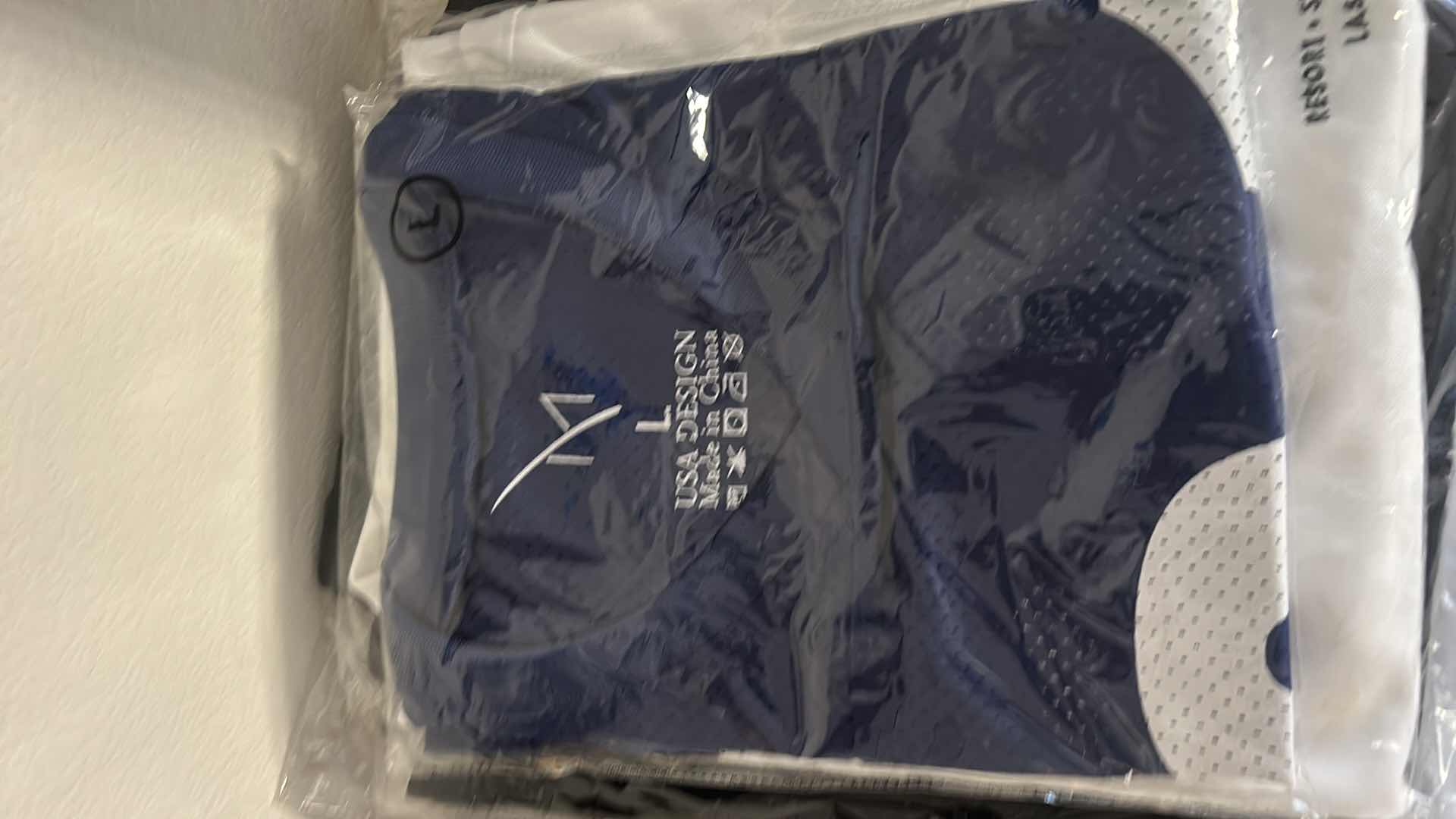 Photo 1 of 5 NEW MENS ATHLETIC WEAR FROM THE M CASINO SIZE L