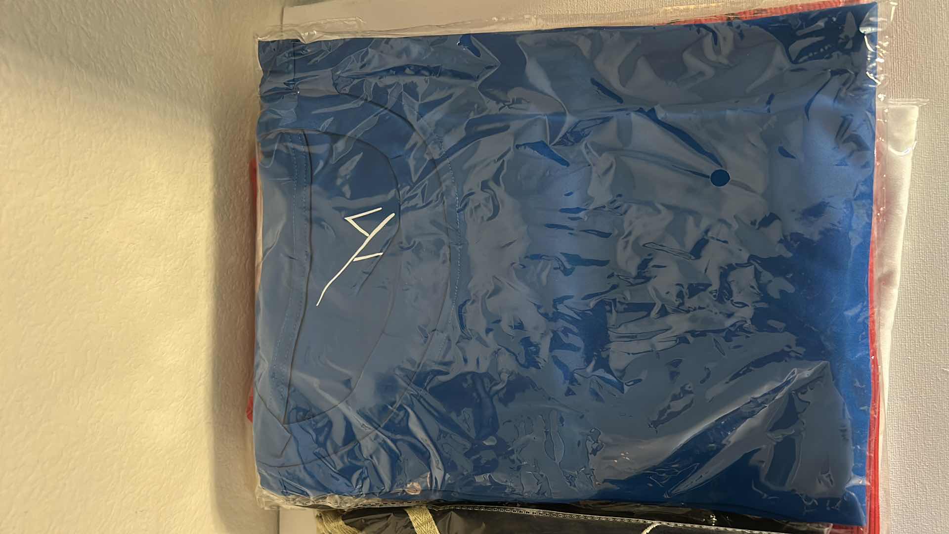 Photo 1 of 5 NEW MENS ATHLETIC WEAR FROM THE M CASINO SIZE L