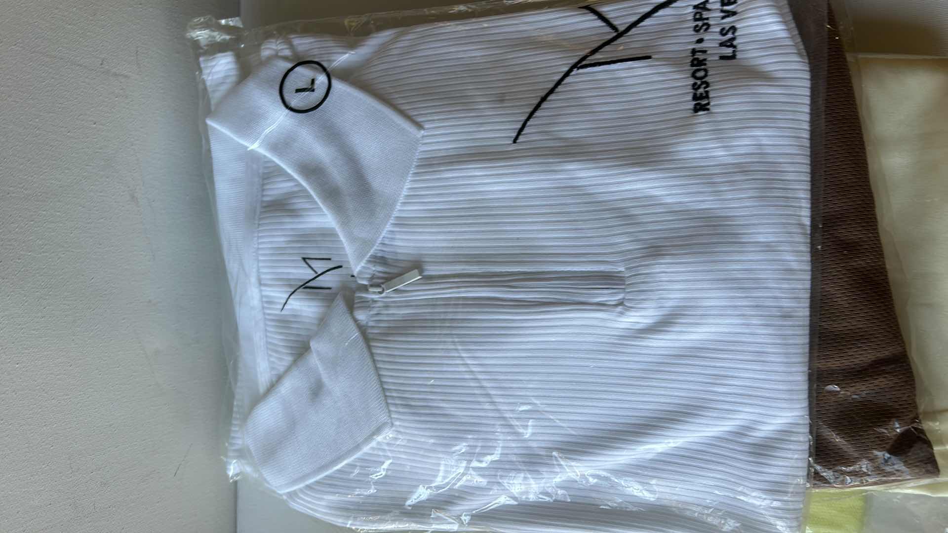 Photo 1 of 5 NEW MENS ATHLETIC WEAR FROM THE M CASINO SIZE L