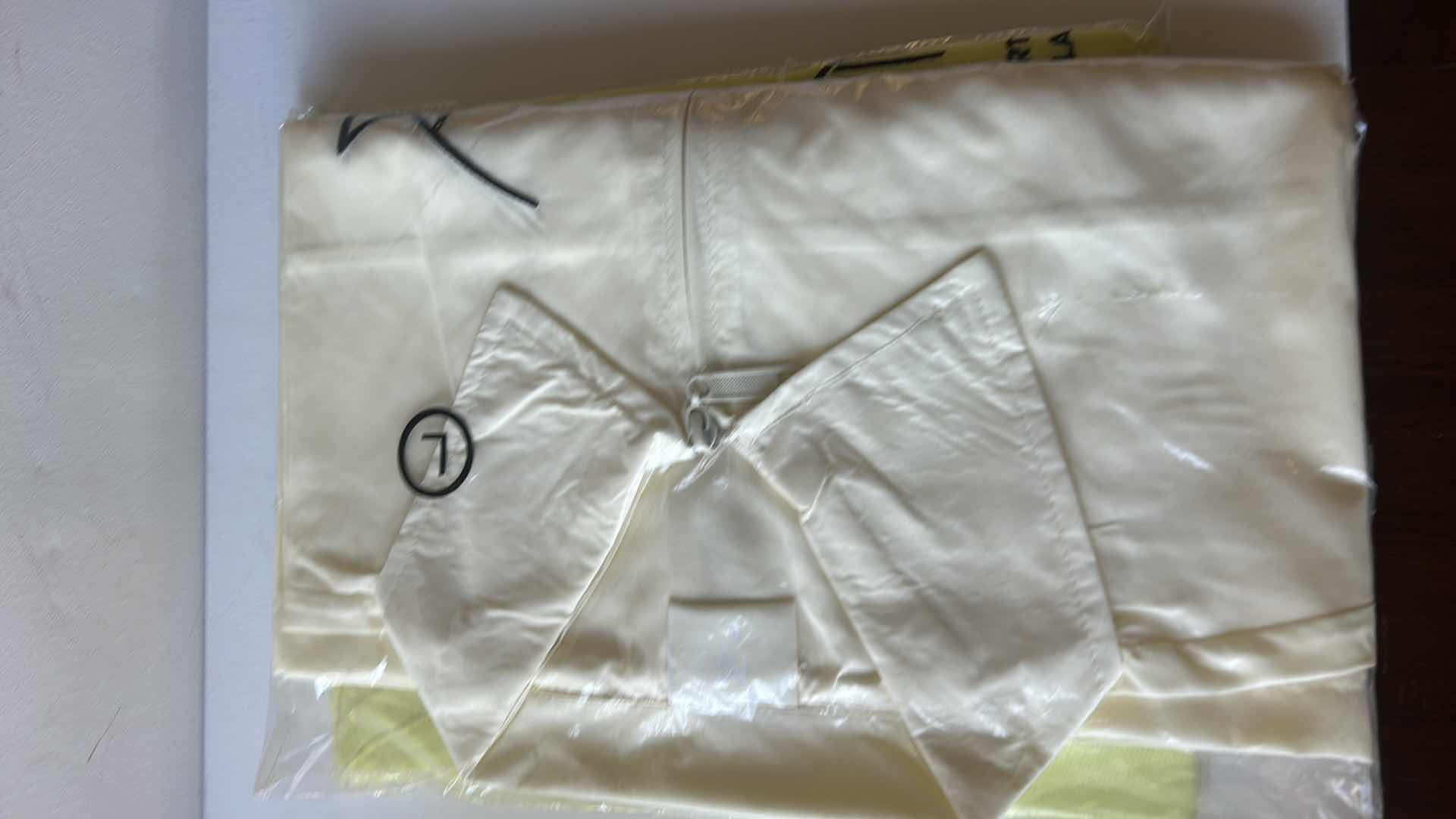 Photo 1 of 5 NEW MENS ATHLETIC WEAR FROM THE M CASINO SIZE L