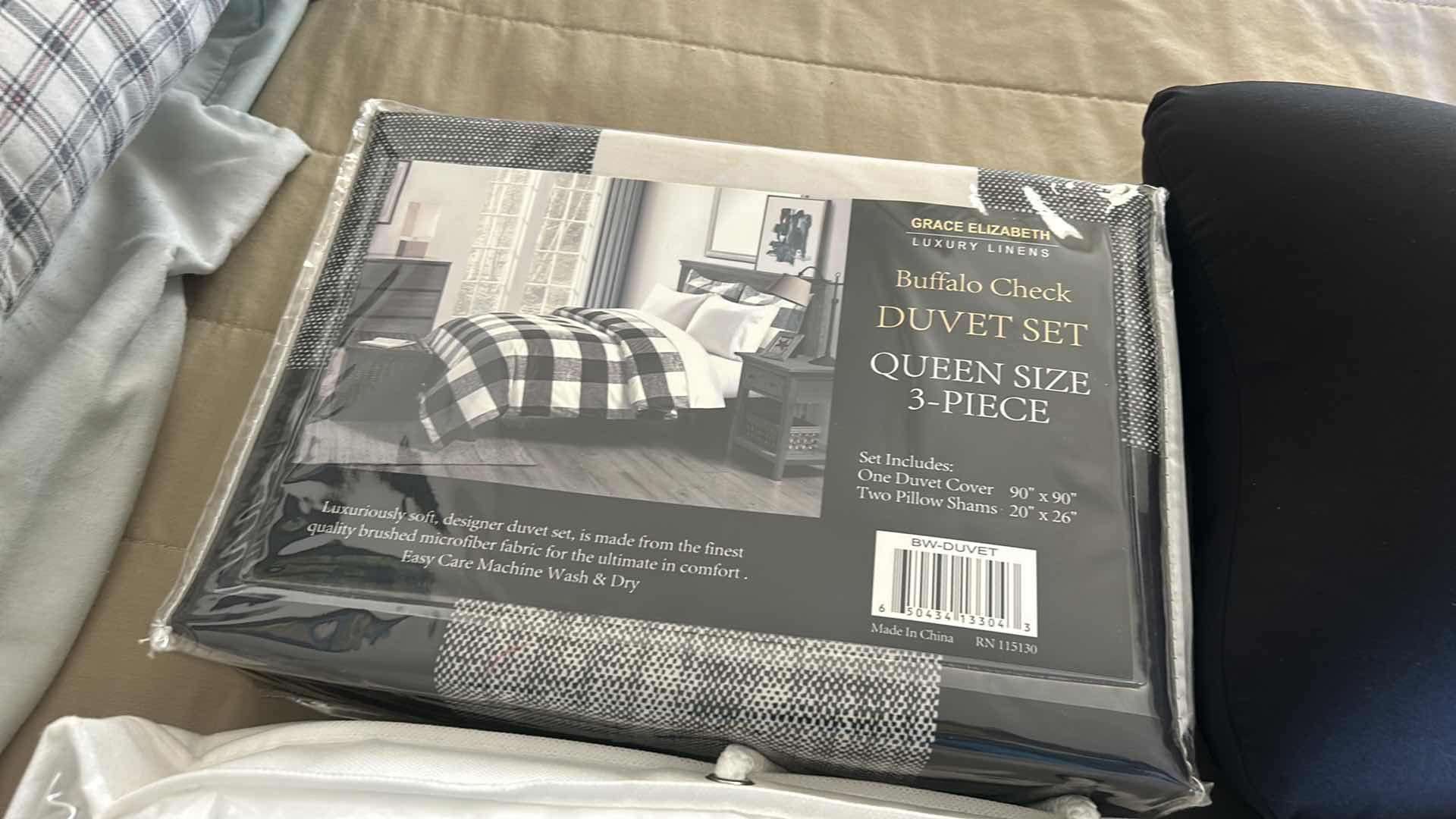Photo 1 of 4 NEW- QUEEN COMFORTER, 2 PILLOWS & QUEEN DUVET SET