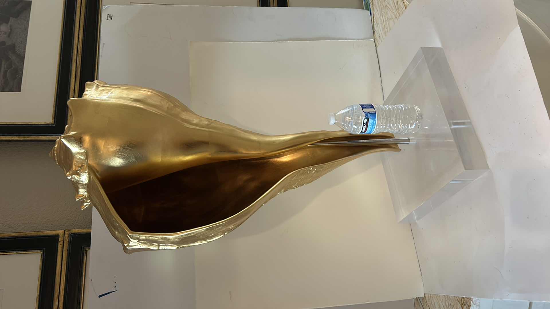 Photo 1 of  LARGE GOLD DESIGNER HEAVY MOUNTED SEASHELL FROM WYNN RESORTS , SCULPTURE ARTWORK H34”