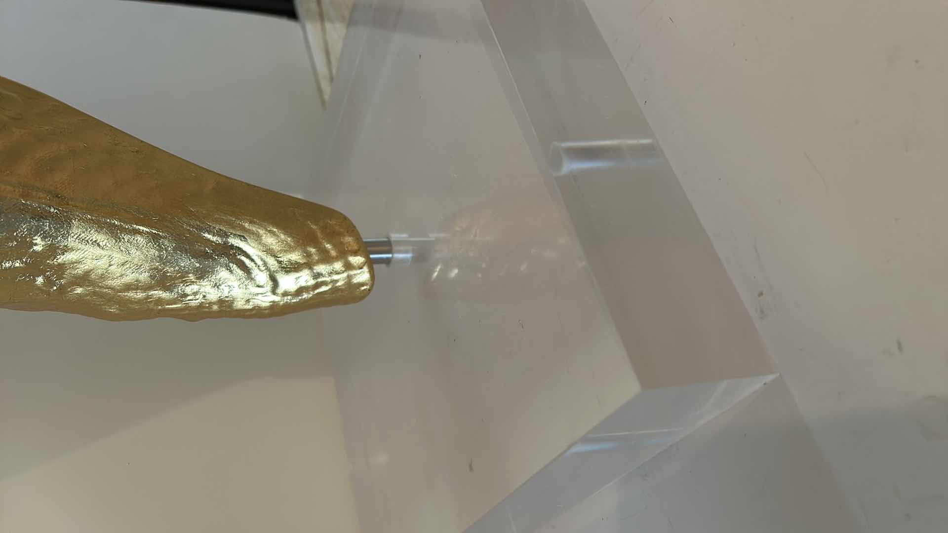 Photo 1 of  LARGE GOLD DESIGNER HEAVY MOUNTED SEASHELL FROM WYNN RESORTS , SCULPTURE ARTWORK H34”