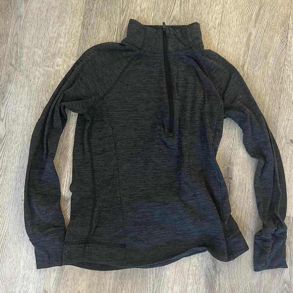 Photo 1 of 8 WOMENSWEAR- ATHLETIC AND CASUAL WEAR - MEDIUMS