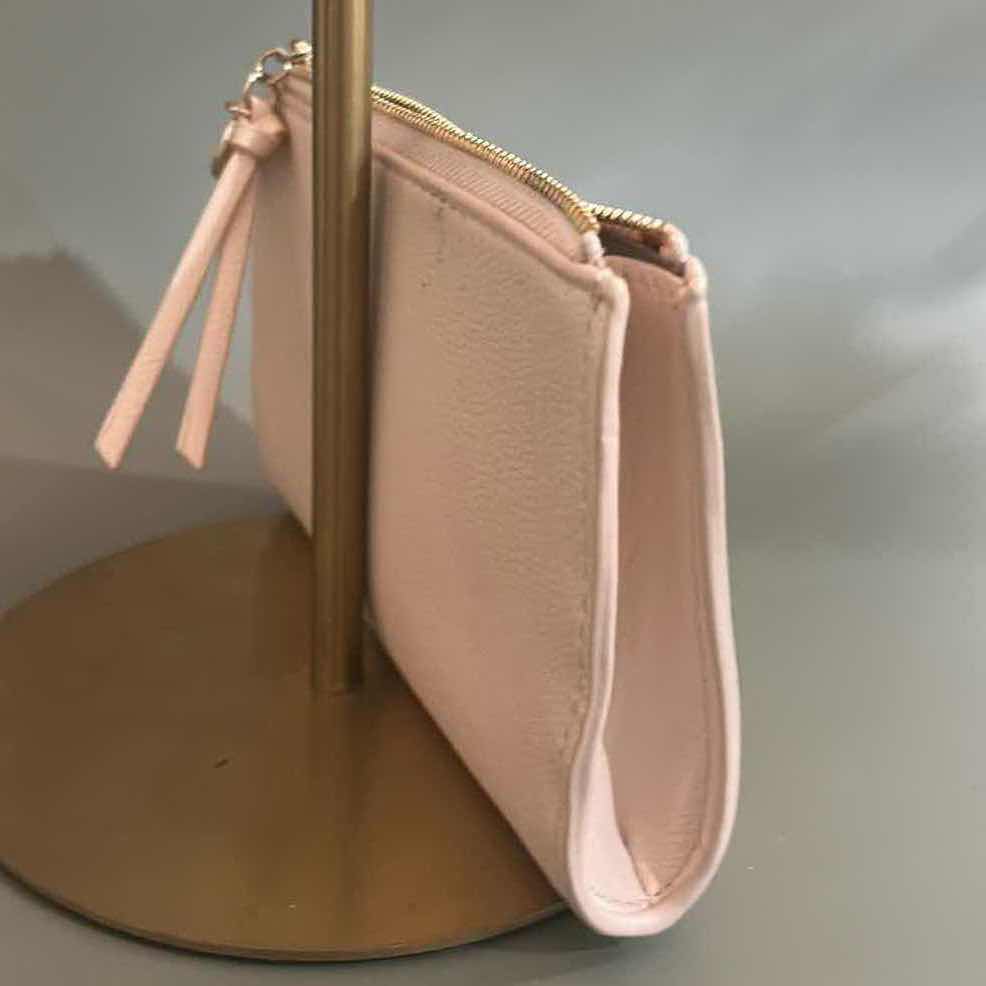 Photo 1 of CHLOÈ LIGHT PINK SMALL CLUTCH